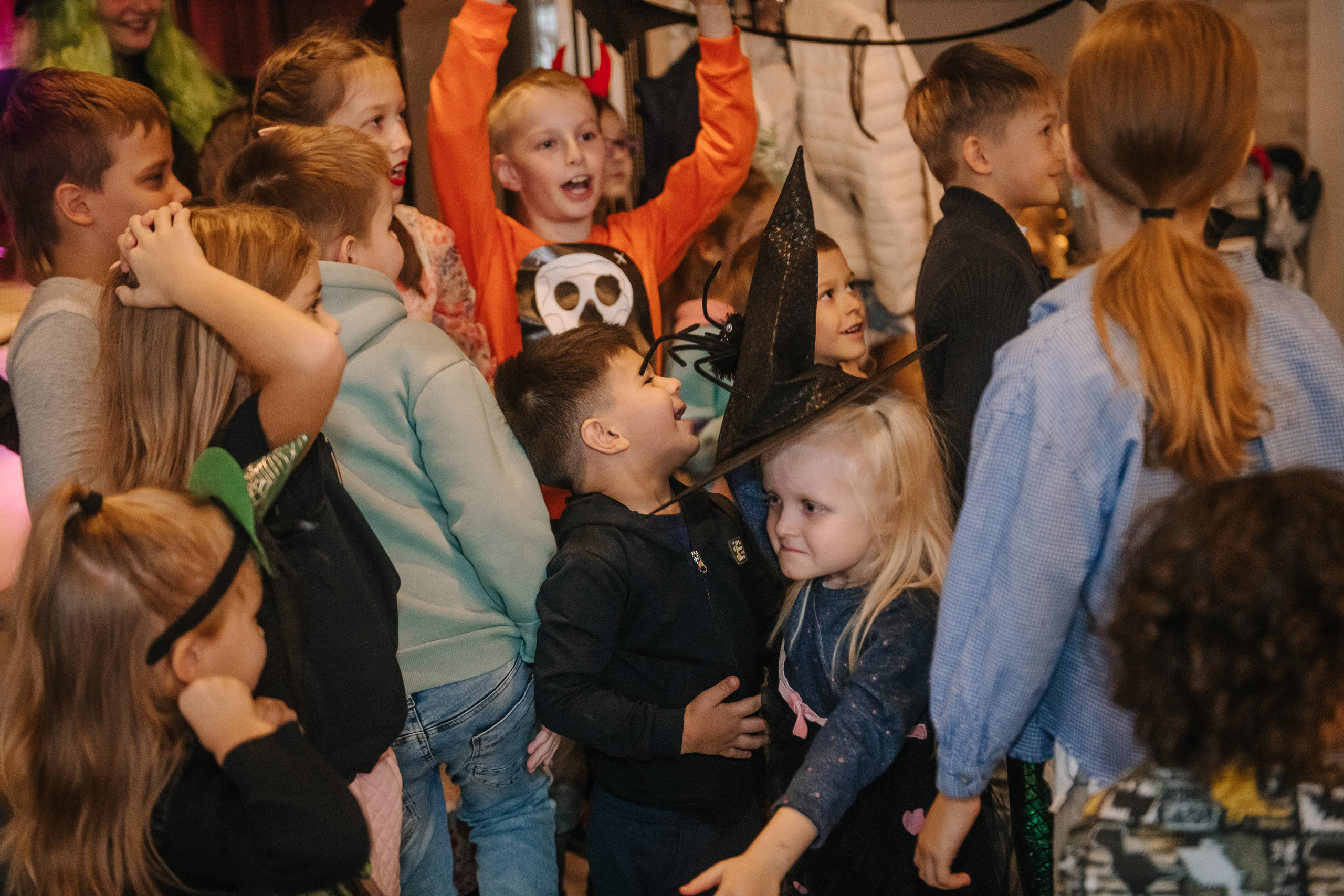 Гастродвор детский мастер-класс на Хеллоуин по приготовлению пиццы. Фотограф Валерия Голубева (Миронова)