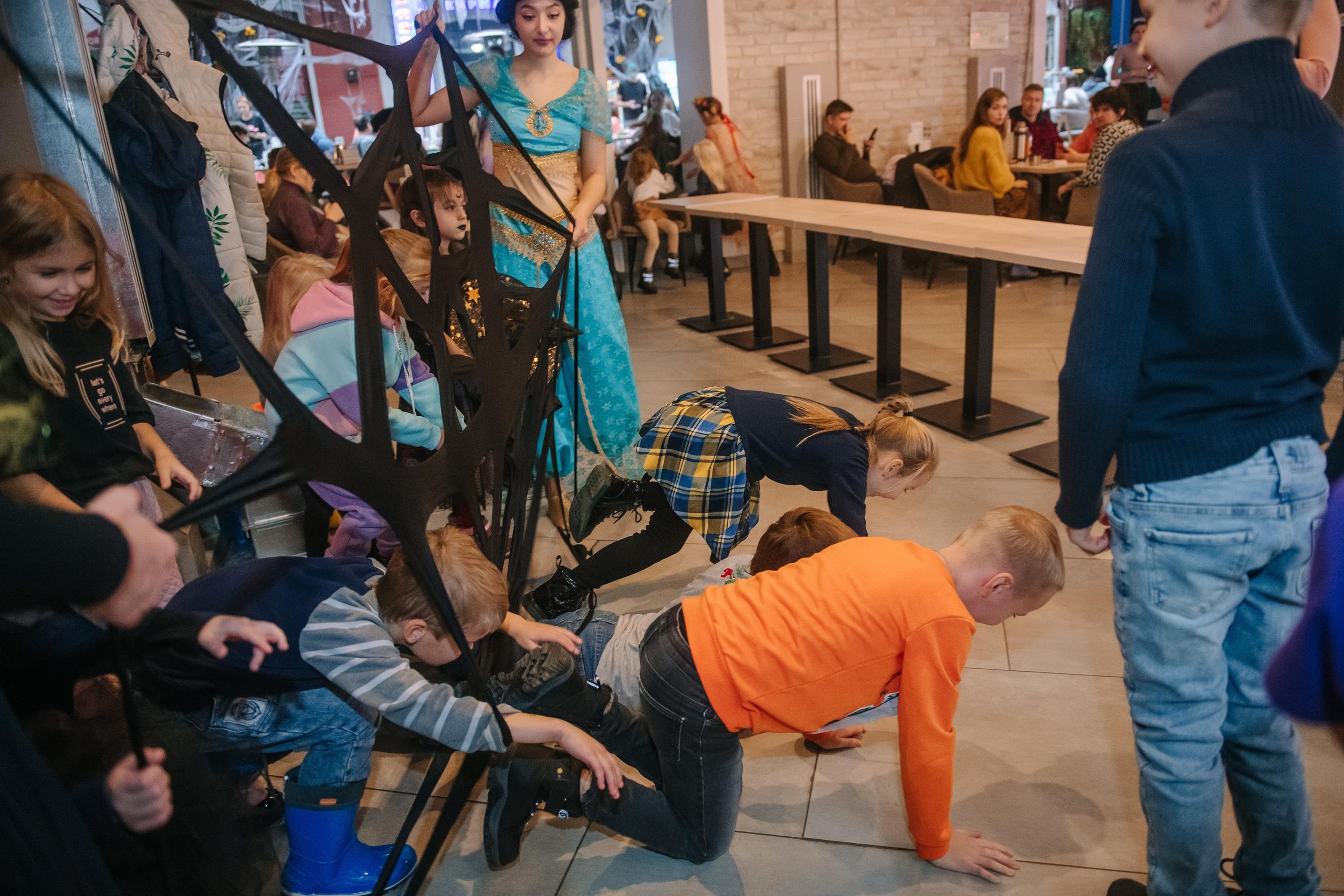 Гастродвор детский мастер-класс на Хеллоуин по приготовлению пиццы. Фотограф Валерия Голубева (Миронова)