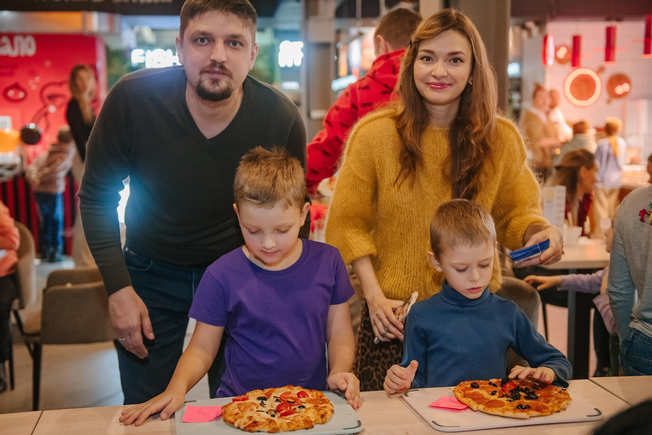 Гастродвор детский мастер-класс на Хеллоуин по приготовлению пиццы. Фотограф Валерия Голубева (Миронова)