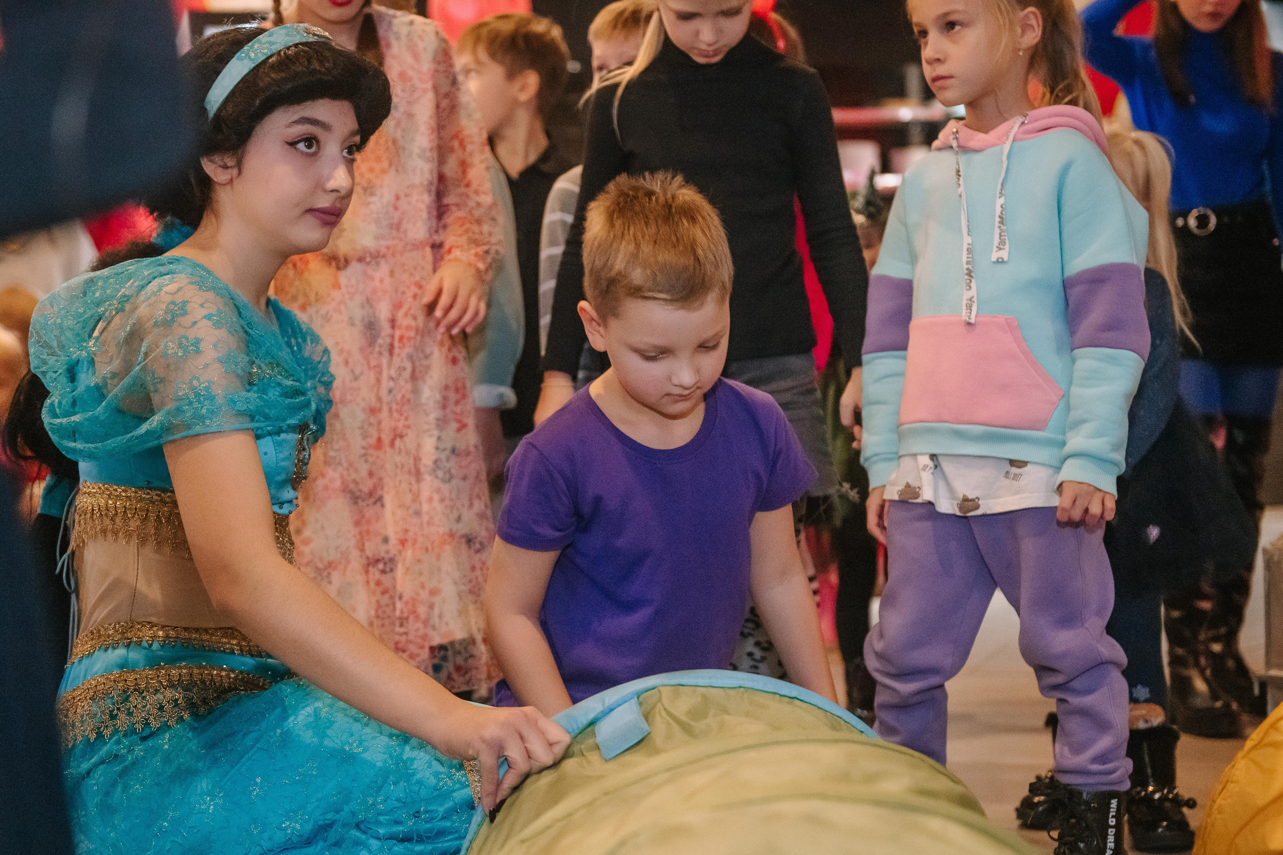 Гастродвор детский мастер-класс на Хеллоуин по приготовлению пиццы. Фотограф Валерия Голубева (Миронова)