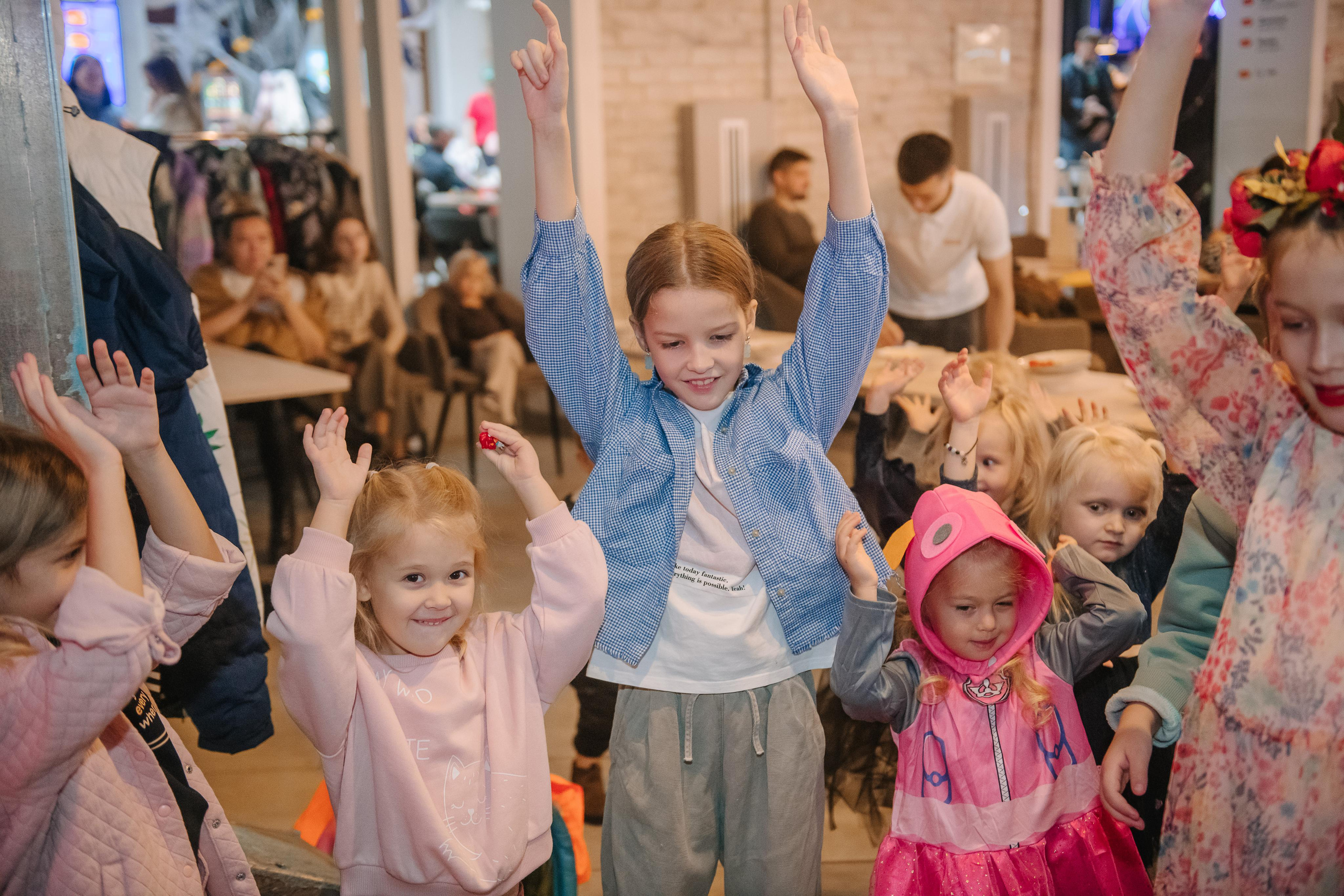 Гастродвор детский мастер-класс на Хеллоуин по приготовлению пиццы. Фотограф Валерия Голубева (Миронова)