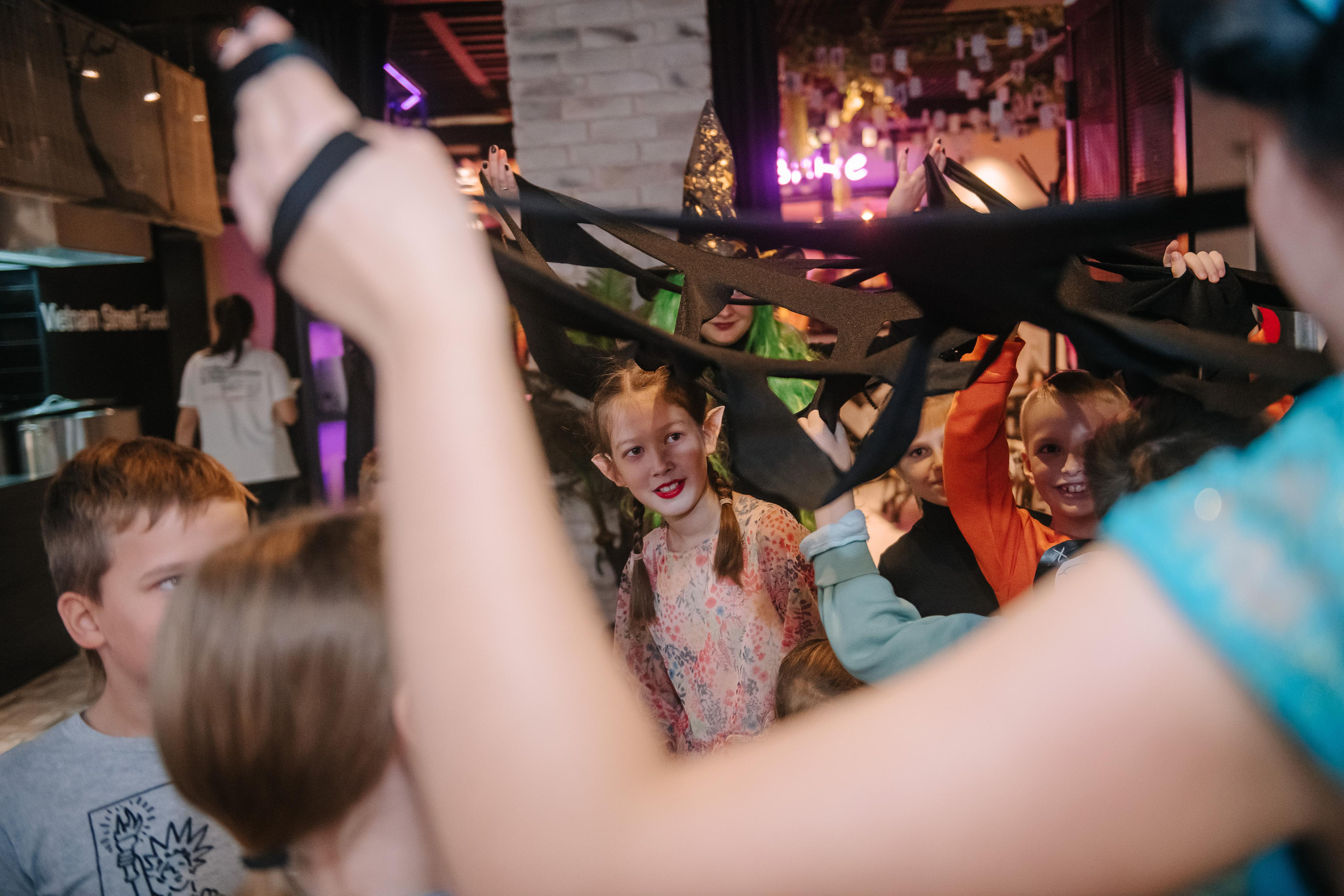 Гастродвор детский мастер-класс на Хеллоуин по приготовлению пиццы. Фотограф Валерия Голубева (Миронова)