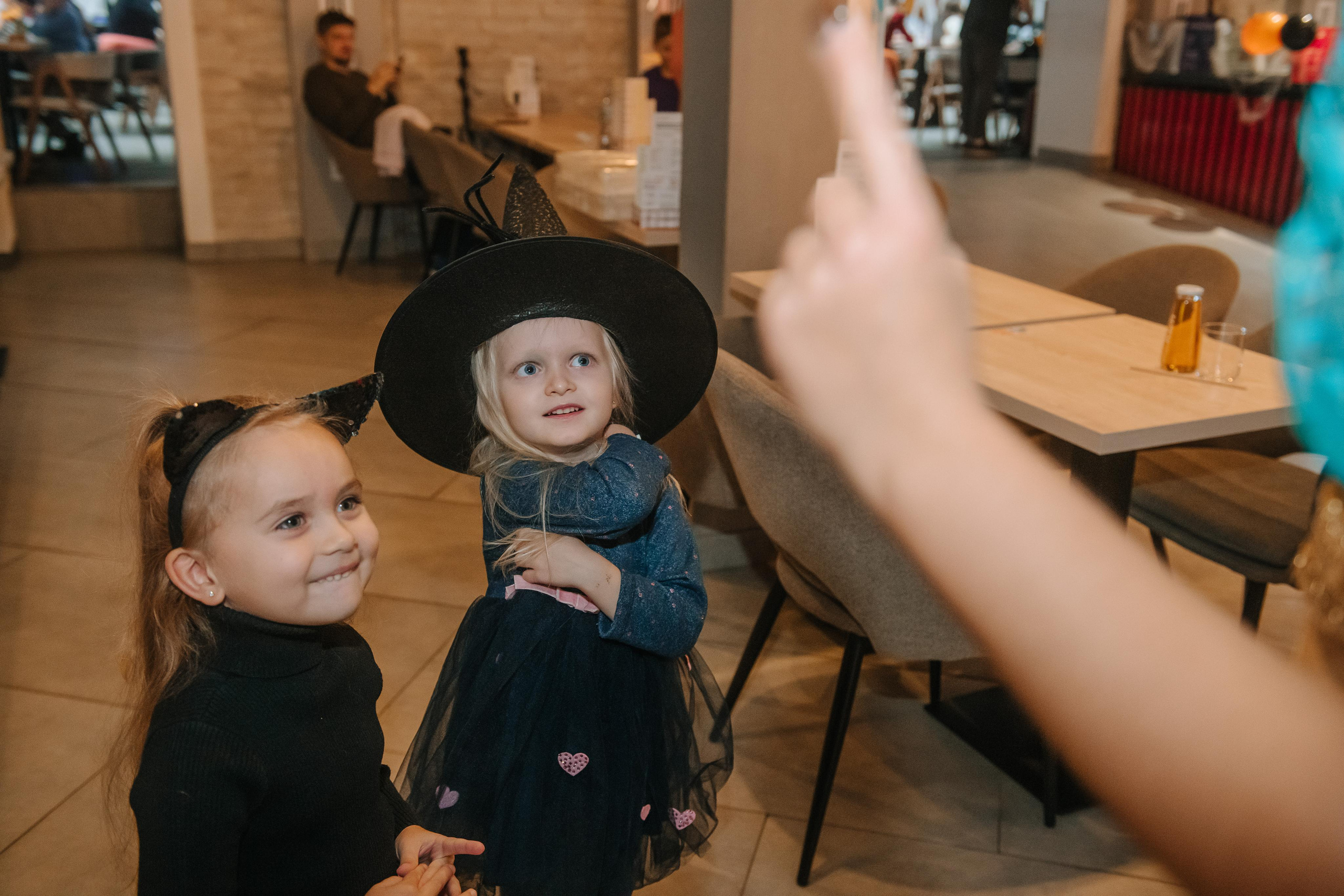 Гастродвор детский мастер-класс на Хеллоуин по приготовлению пиццы. Фотограф Валерия Голубева (Миронова)