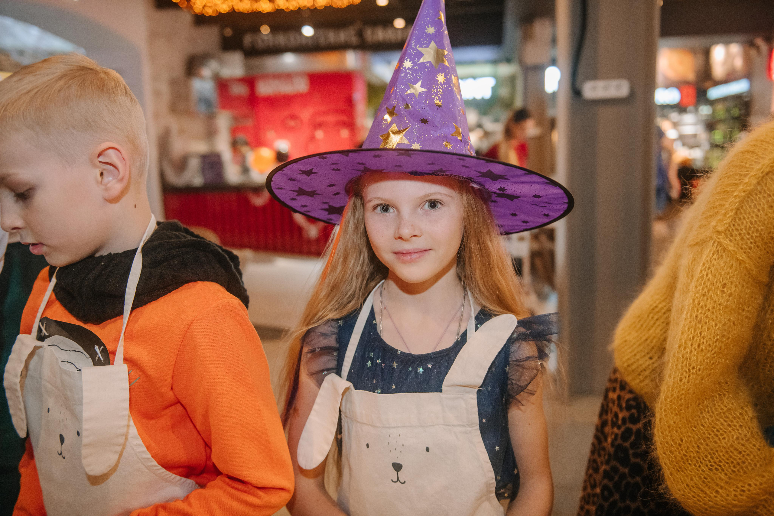 Гастродвор детский мастер-класс на Хеллоуин по приготовлению пиццы. Фотограф Валерия Голубева (Миронова)