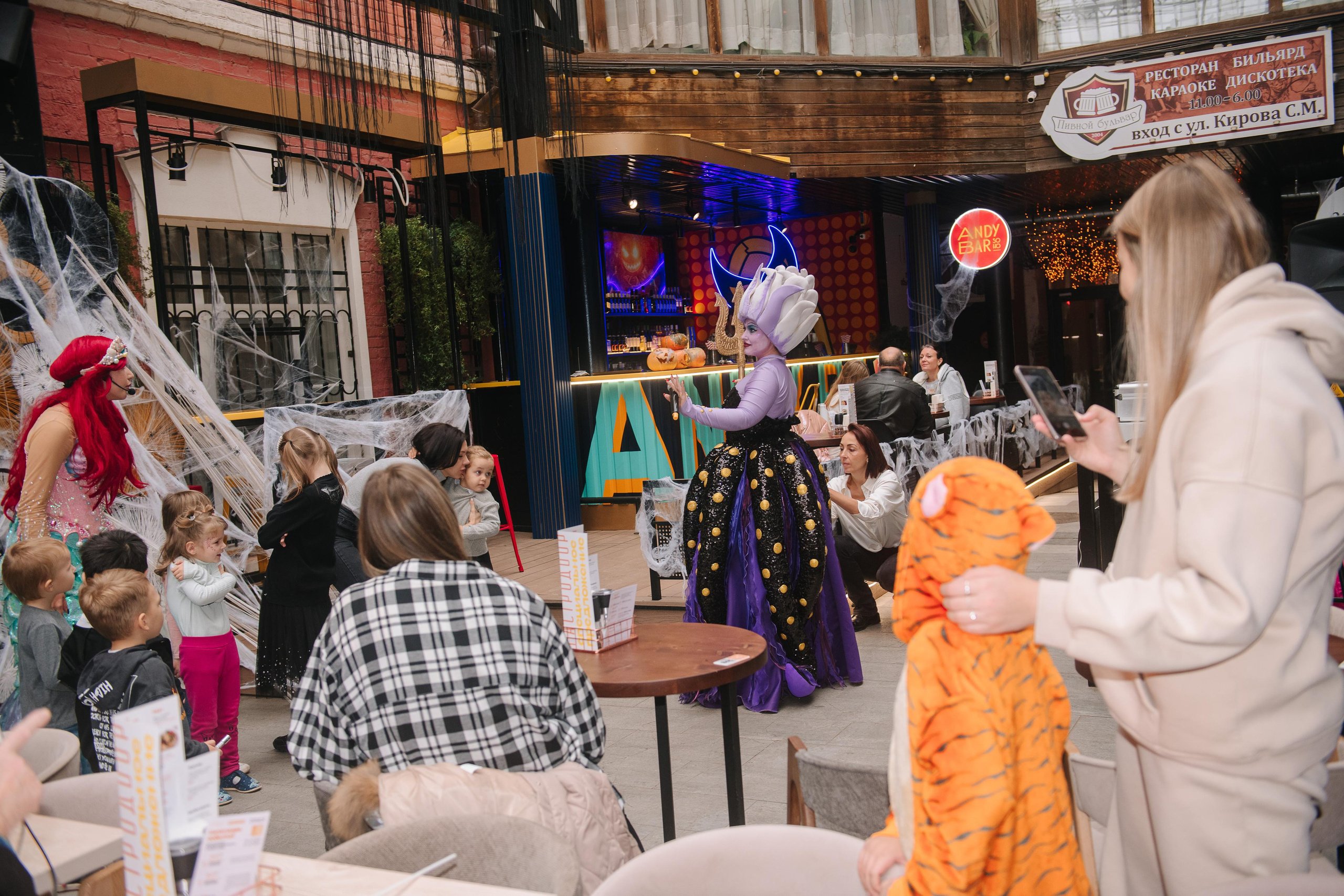 Гастродвор бранч на Хеллоуин. Фотограф Валерия Голубева (Миронова)