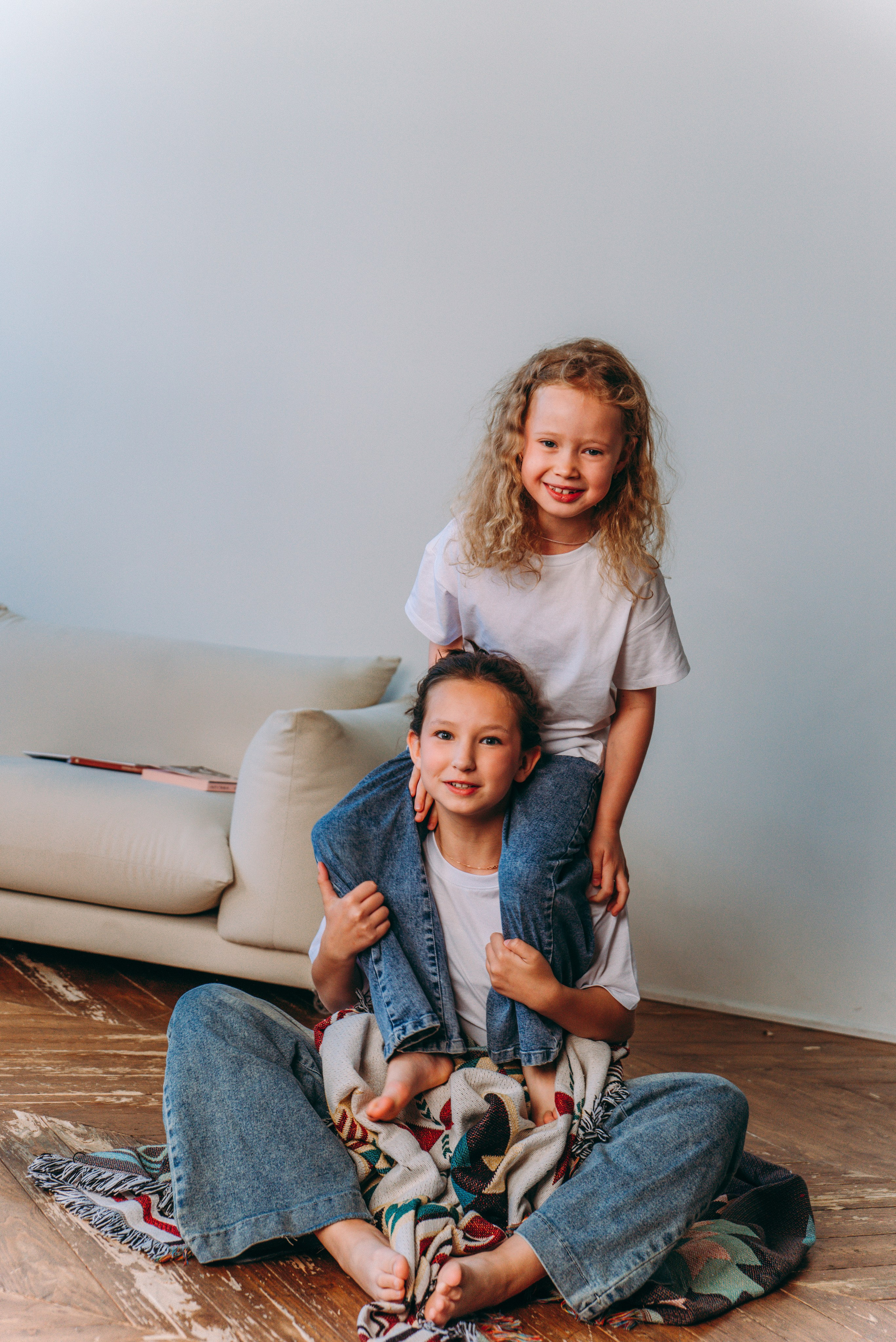 СВЕТЛАНА И ВНУЧКИ. Ольга Козлова фотограф Волгоград olkiny-fotki.ru