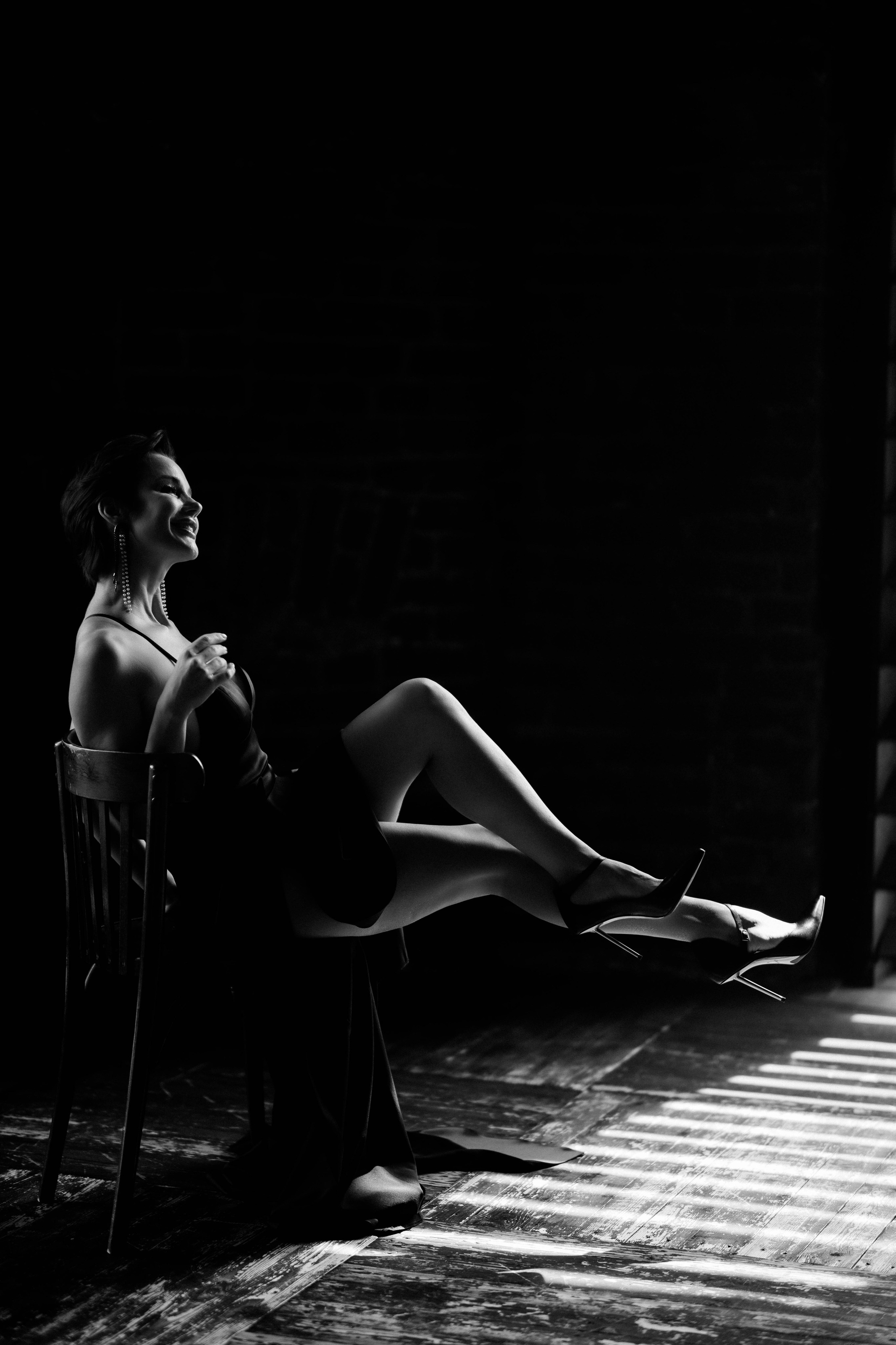 Женское. ЧБ Фотограф Ольга Лесли