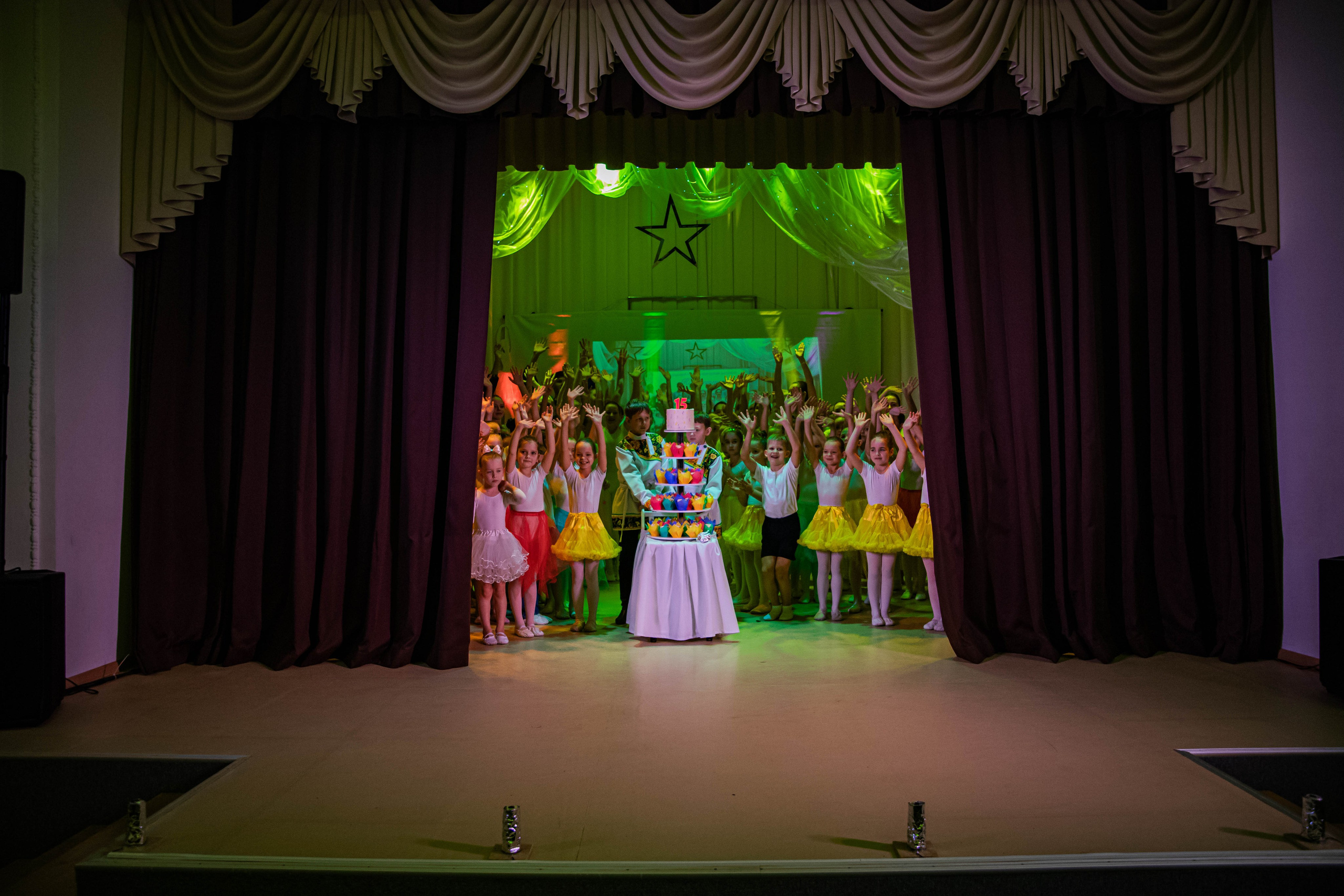 «Конфетти» Юбилейный концерт «Твори Добро». Фотограф Дарья Маташкова