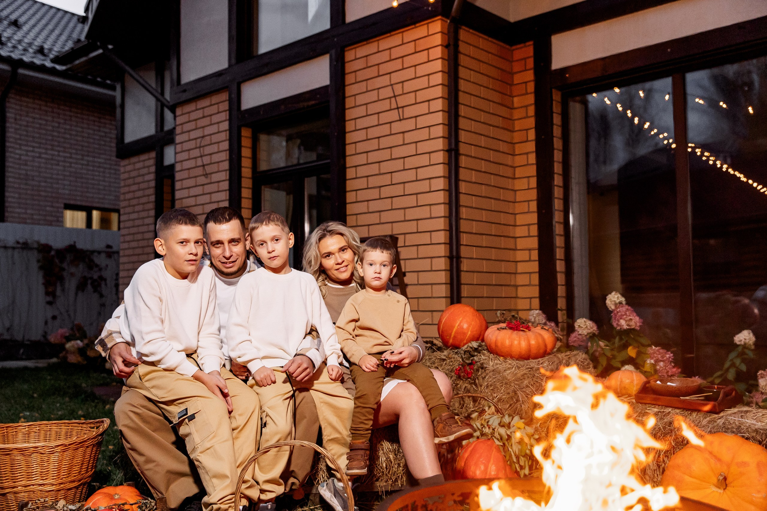 Эдуард и Дарья с сыновьями. Свадебный и семейный фотограф в Челябинске Юлия Ишимова