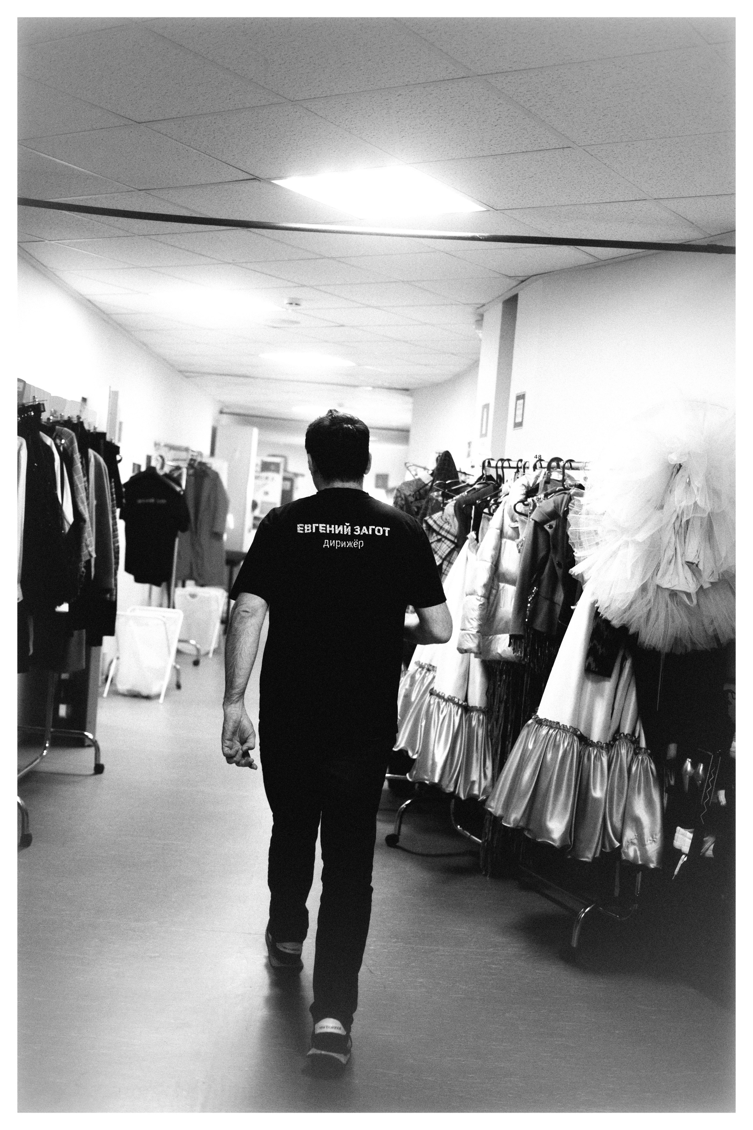 Theatre backstages. Portrait and backstage photographer Nina Crane