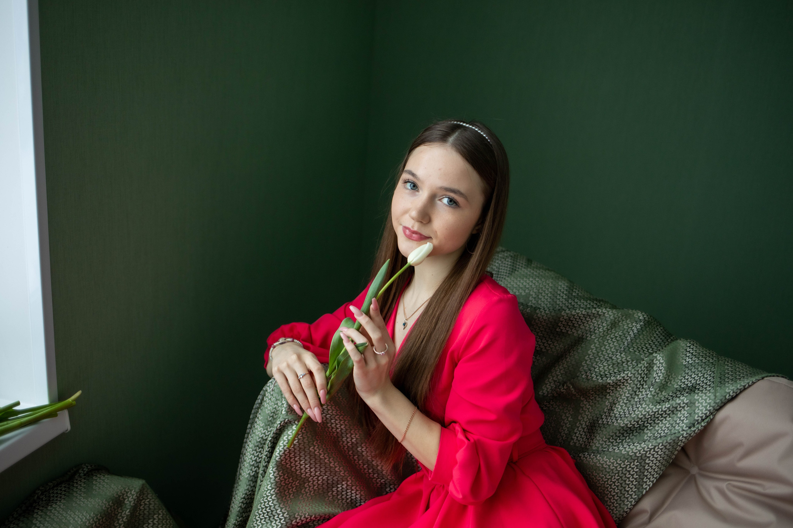 Девушка и цветы