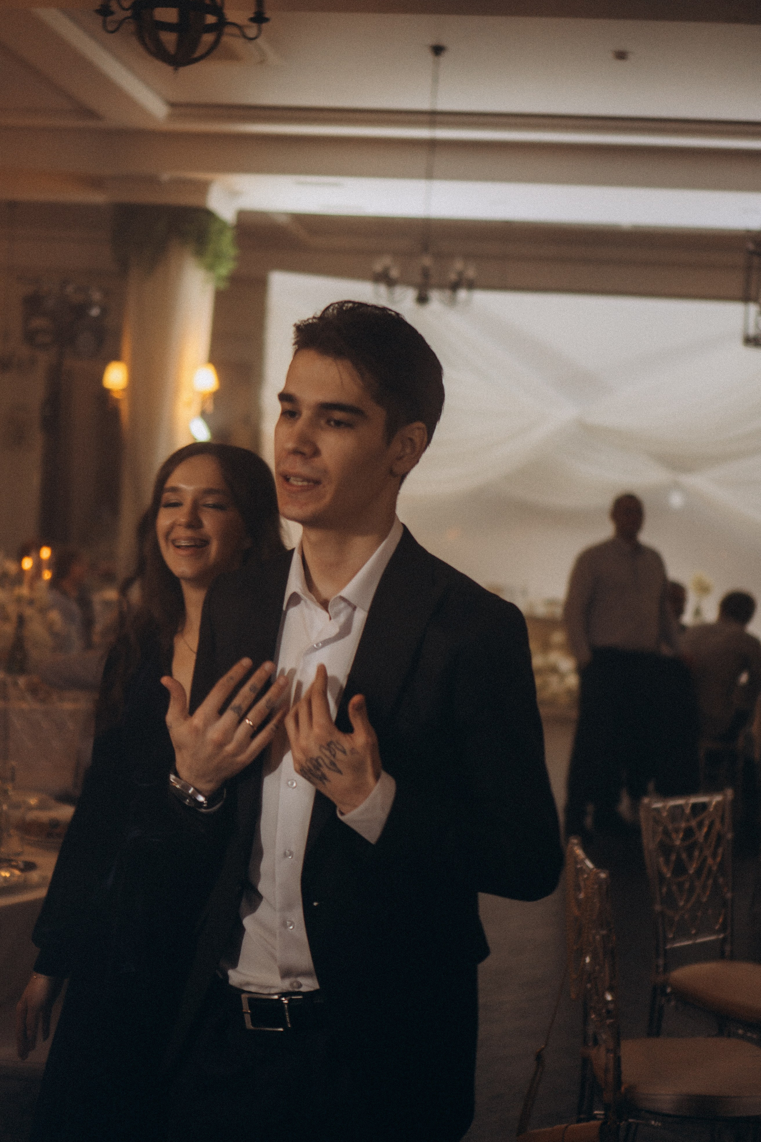 СВАДЕБНАЯ СЬЕМКА СБОРОВ В ОТЕЛЕ И ВЫЕЗД НА ЦЕРЕМОНИЮ (СНЯТО В СИБИРЕ В НИЖНЕВАРТОВСКЕ). Профессиональный фотограф, Санкт-Петербург — Виктория Богомолова