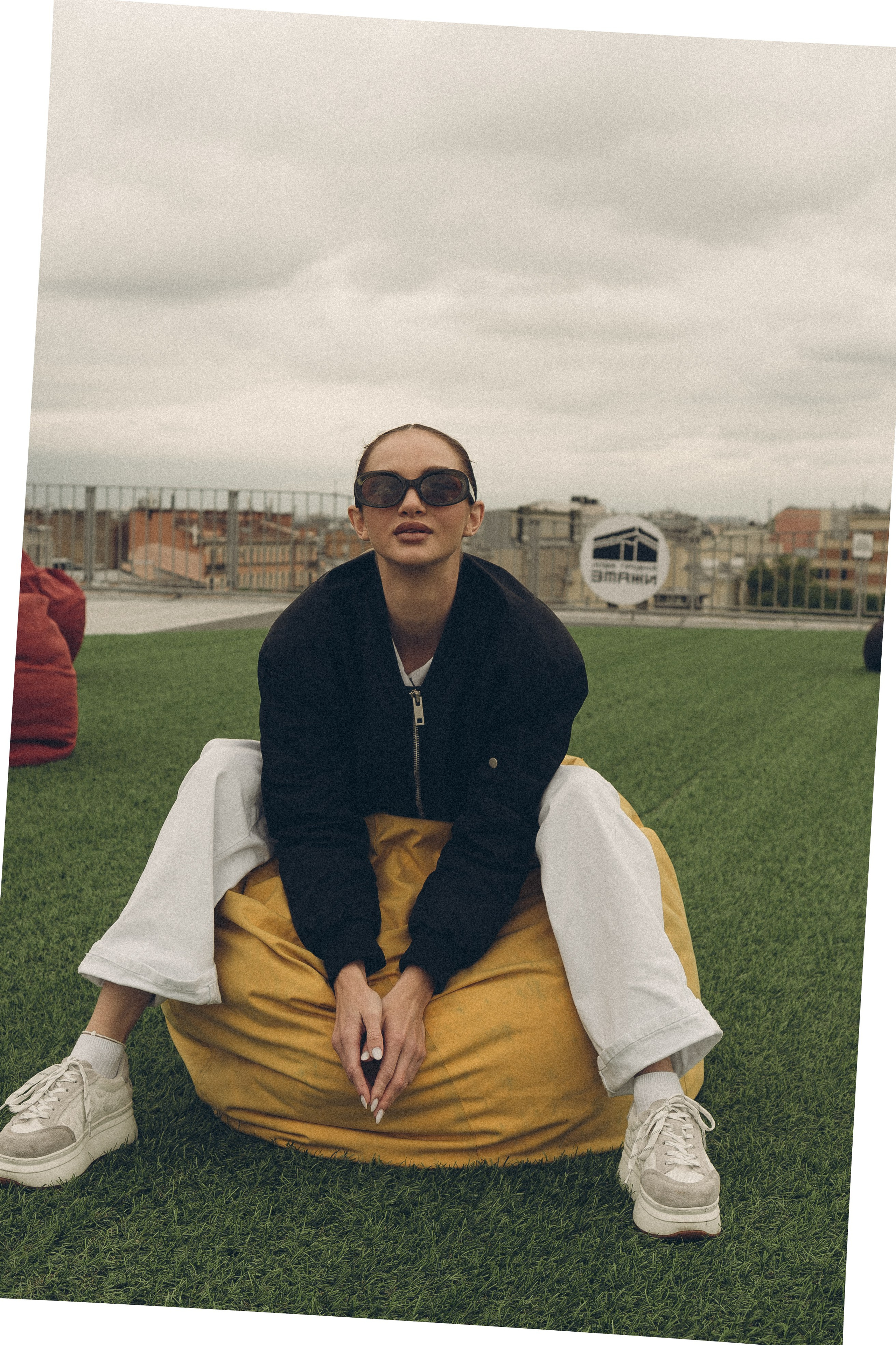 МЫ ГУЛЯЛИ ПРО КРЫШАМ ПИТЕРА. Профессиональный фотограф, Санкт-Петербург — Виктория Богомолова