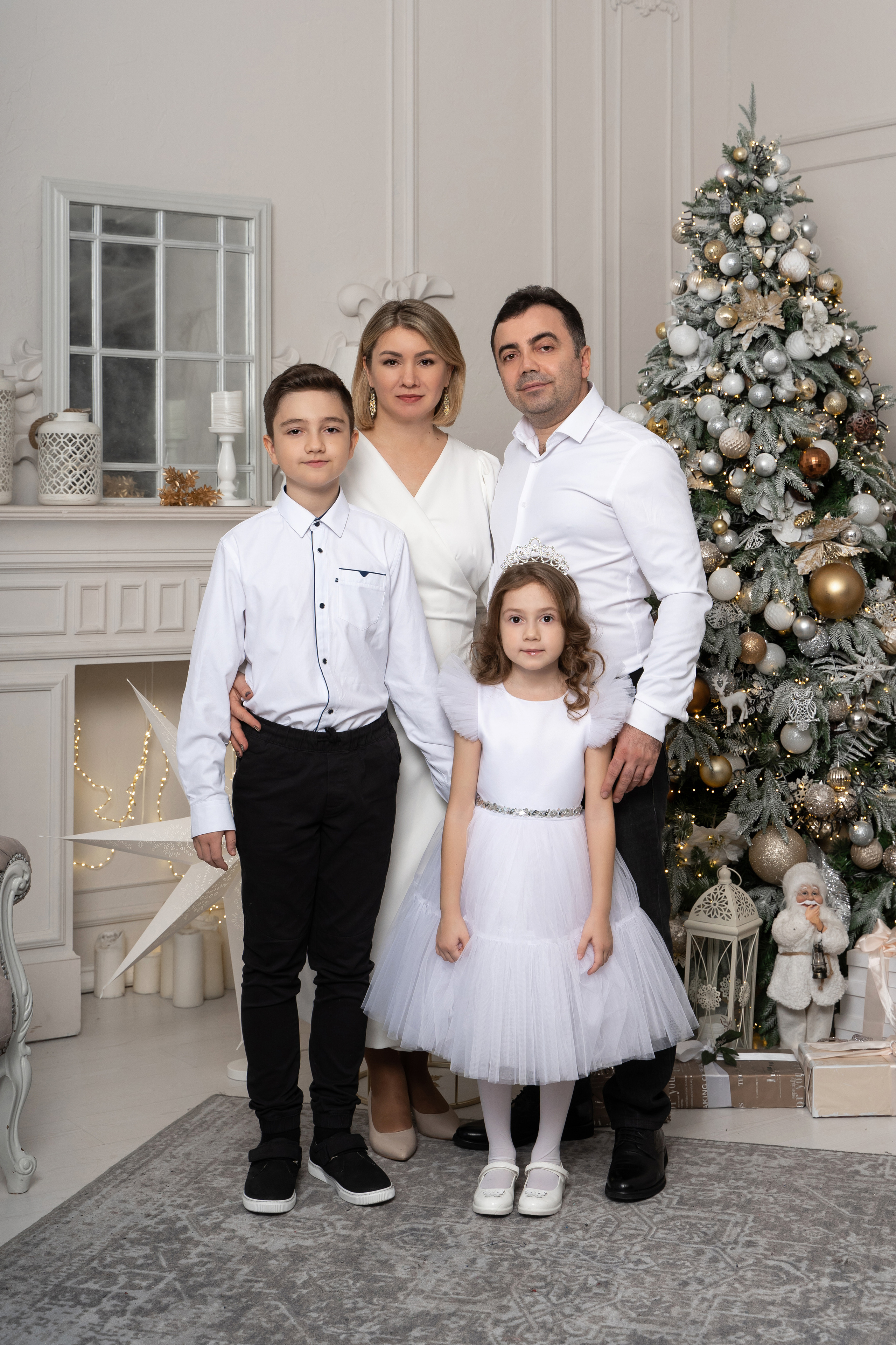 Большая новогодняя семейная фотосессия. студия Версаль. Фотограф Татьяна Мамонтова