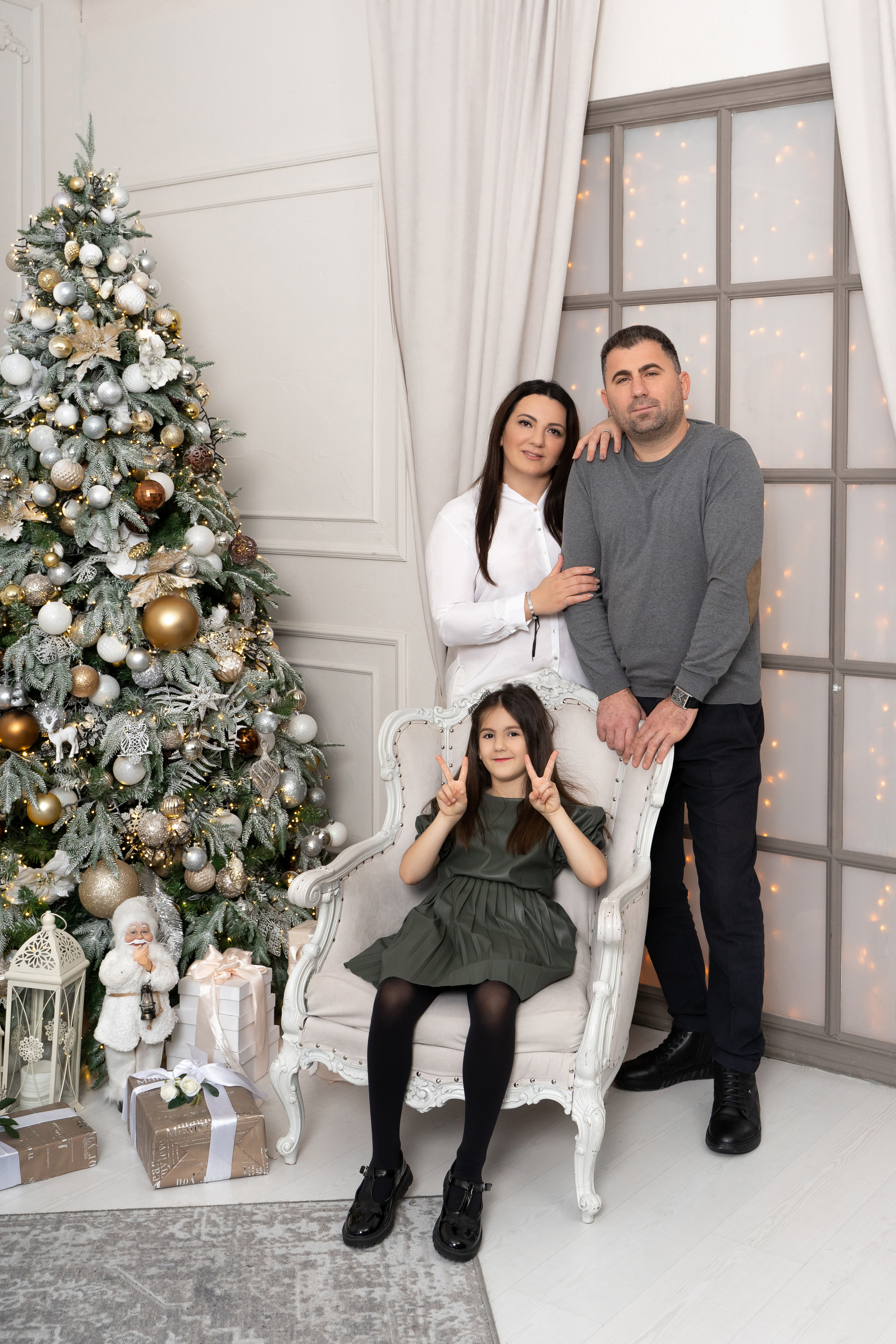 Большая новогодняя семейная фотосессия. студия Версаль. Фотограф Татьяна Мамонтова