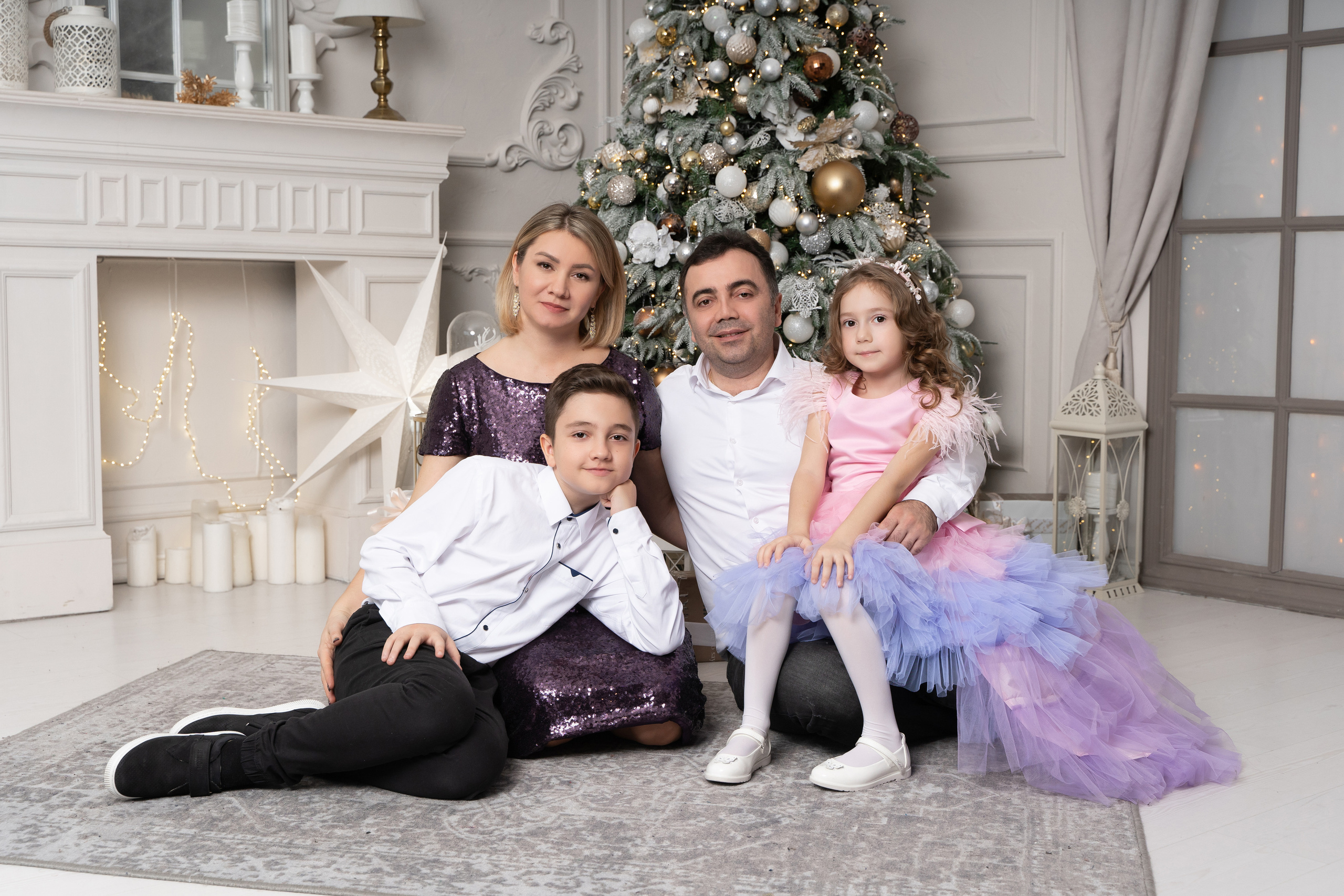 Большая новогодняя семейная фотосессия. студия Версаль. Фотограф Татьяна Мамонтова