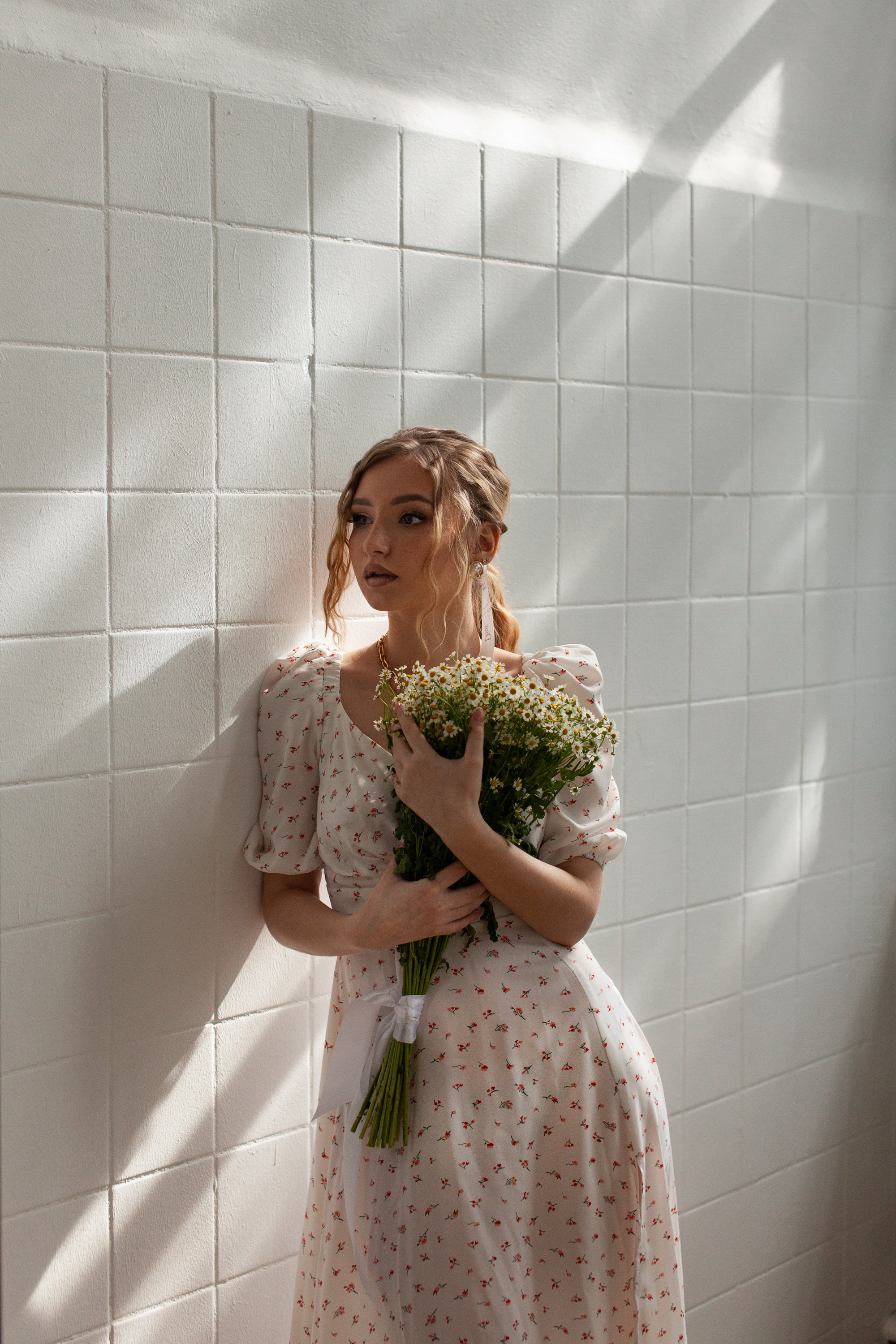 Лера и ромашки. Фотограф Сергиев Посад Москва Хованская Екатерина