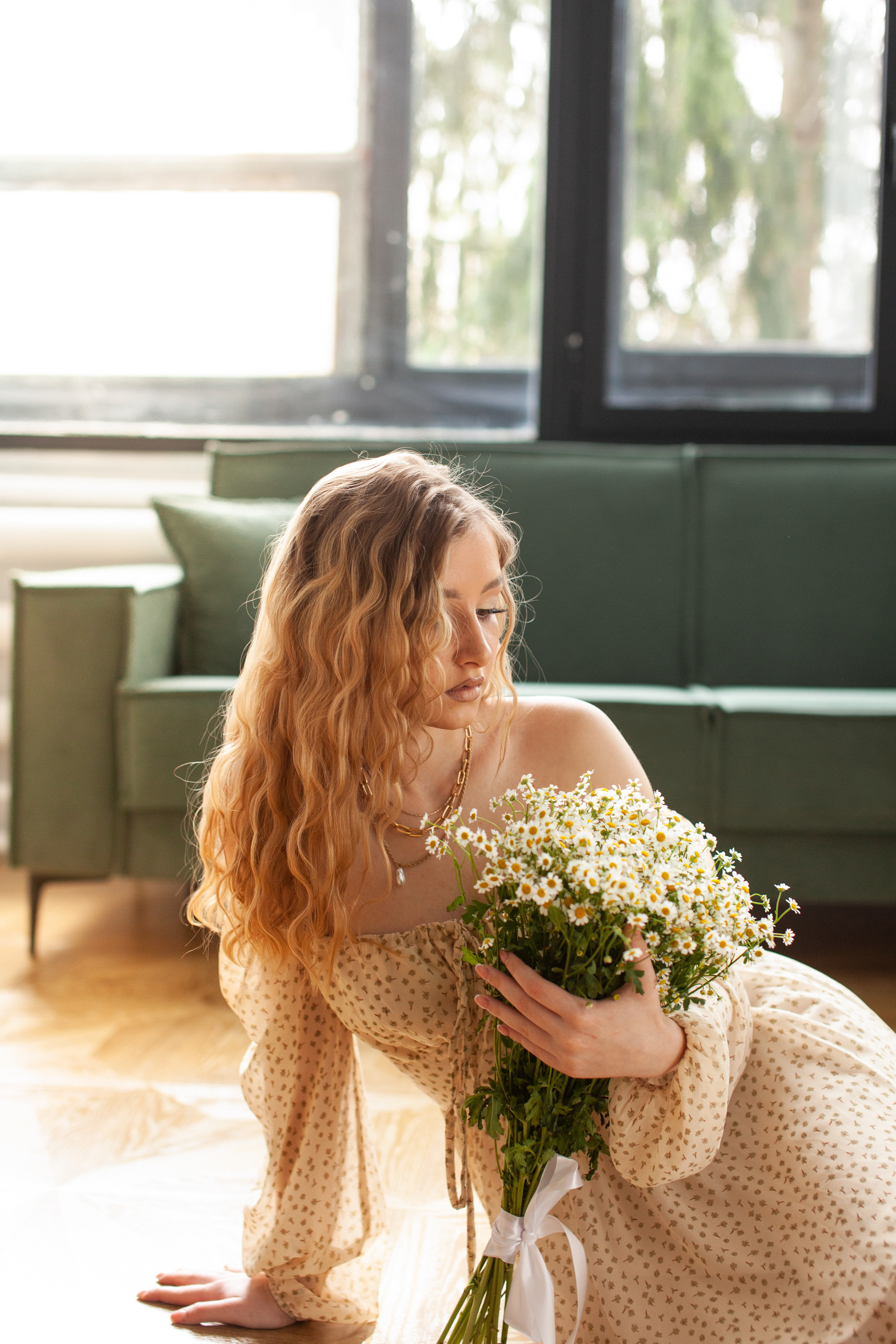 Лера и ромашки. Фотограф Сергиев Посад Москва Хованская Екатерина