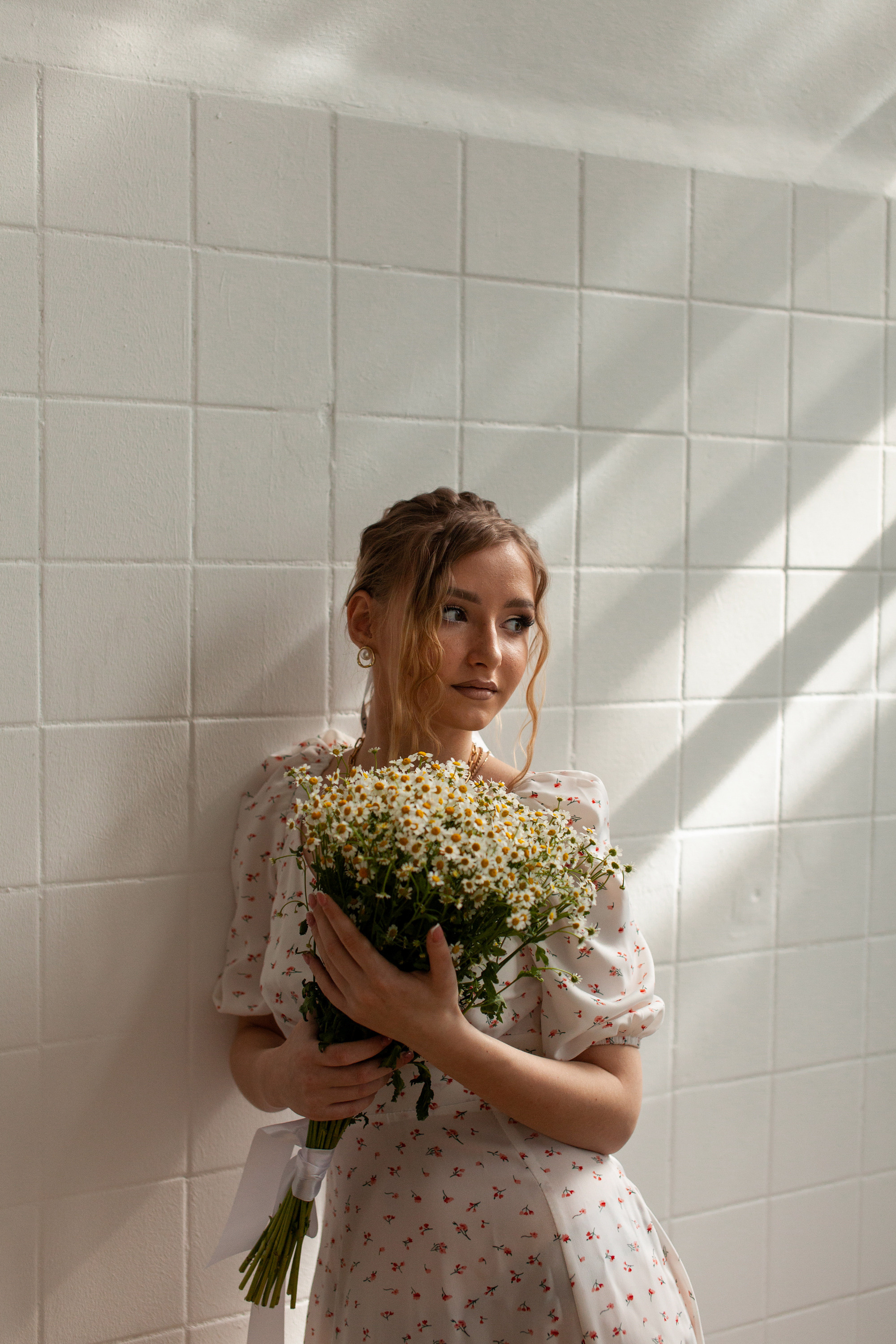 Лера и ромашки. Фотограф Сергиев Посад Москва Хованская Екатерина