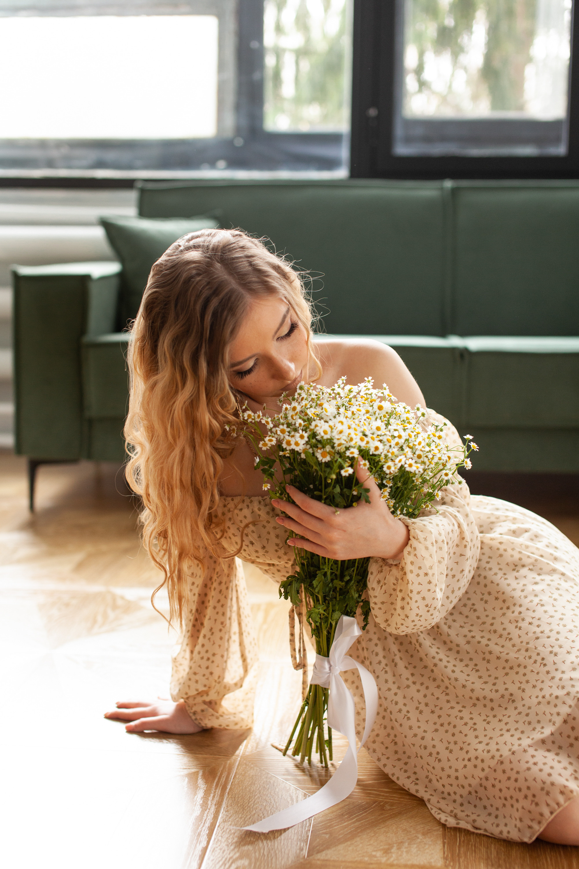 Лера и ромашки. Фотограф Сергиев Посад Москва Хованская Екатерина