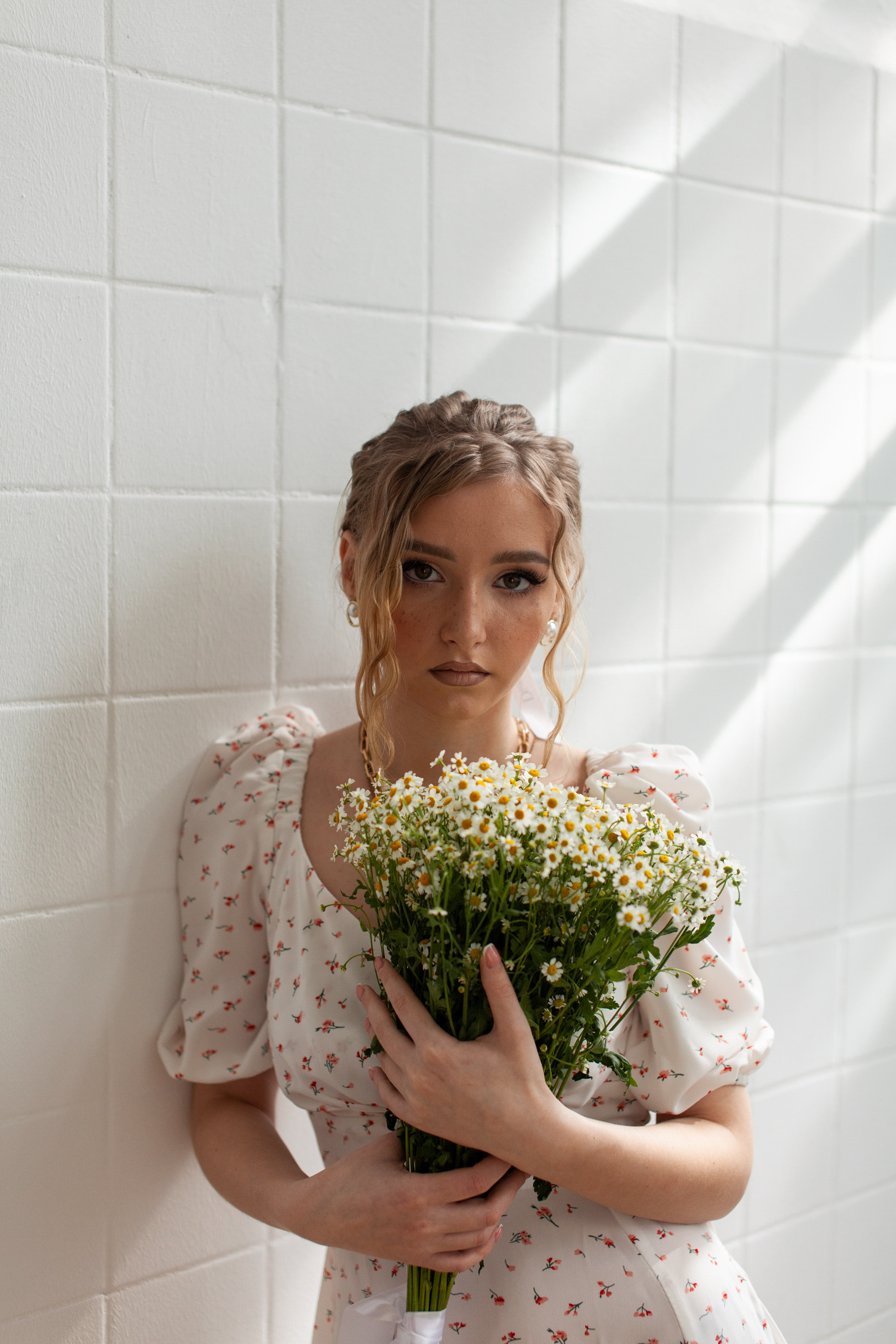 Лера и ромашки. Фотограф Сергиев Посад Москва Хованская Екатерина