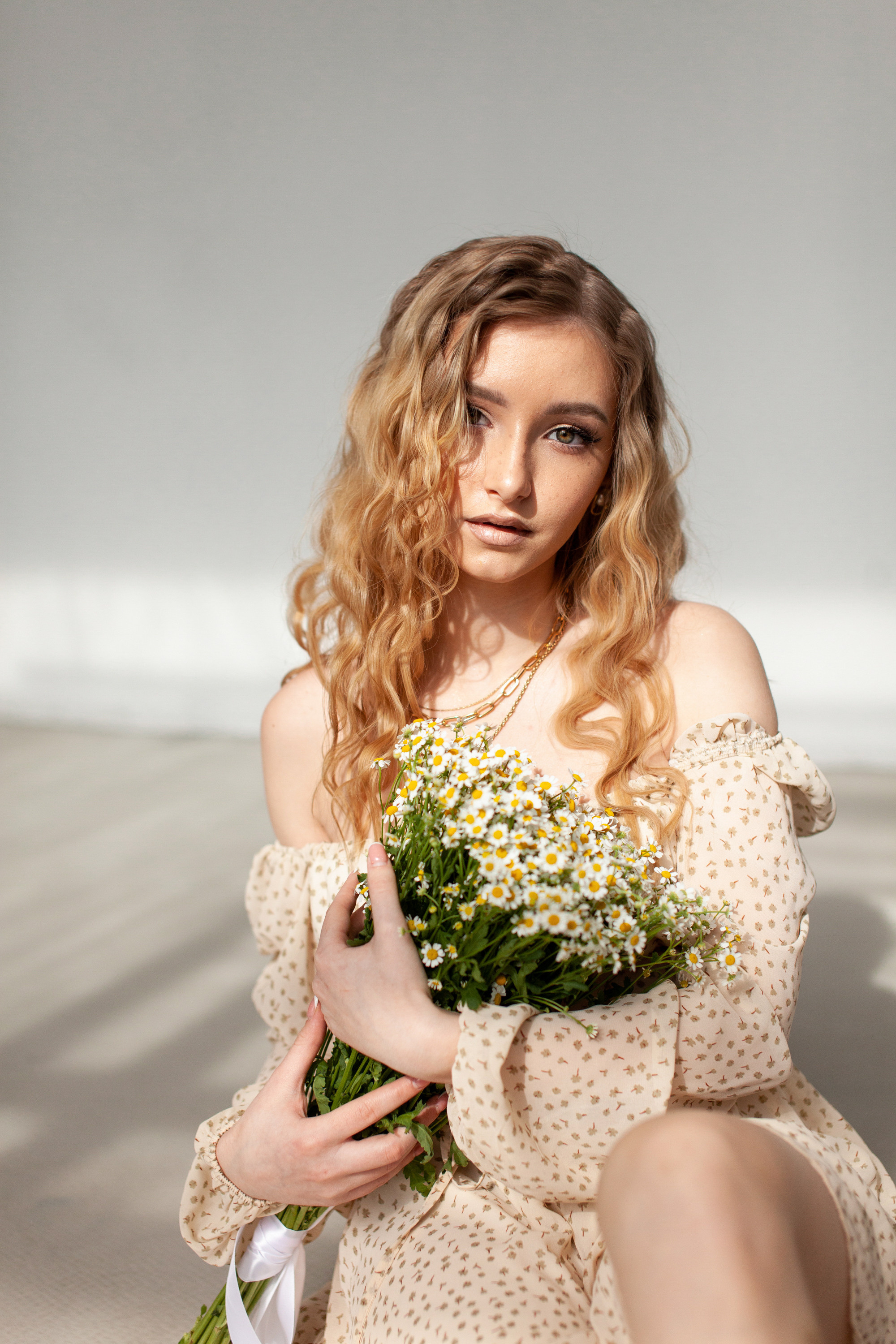 Лера и ромашки. Фотограф Сергиев Посад Москва Хованская Екатерина