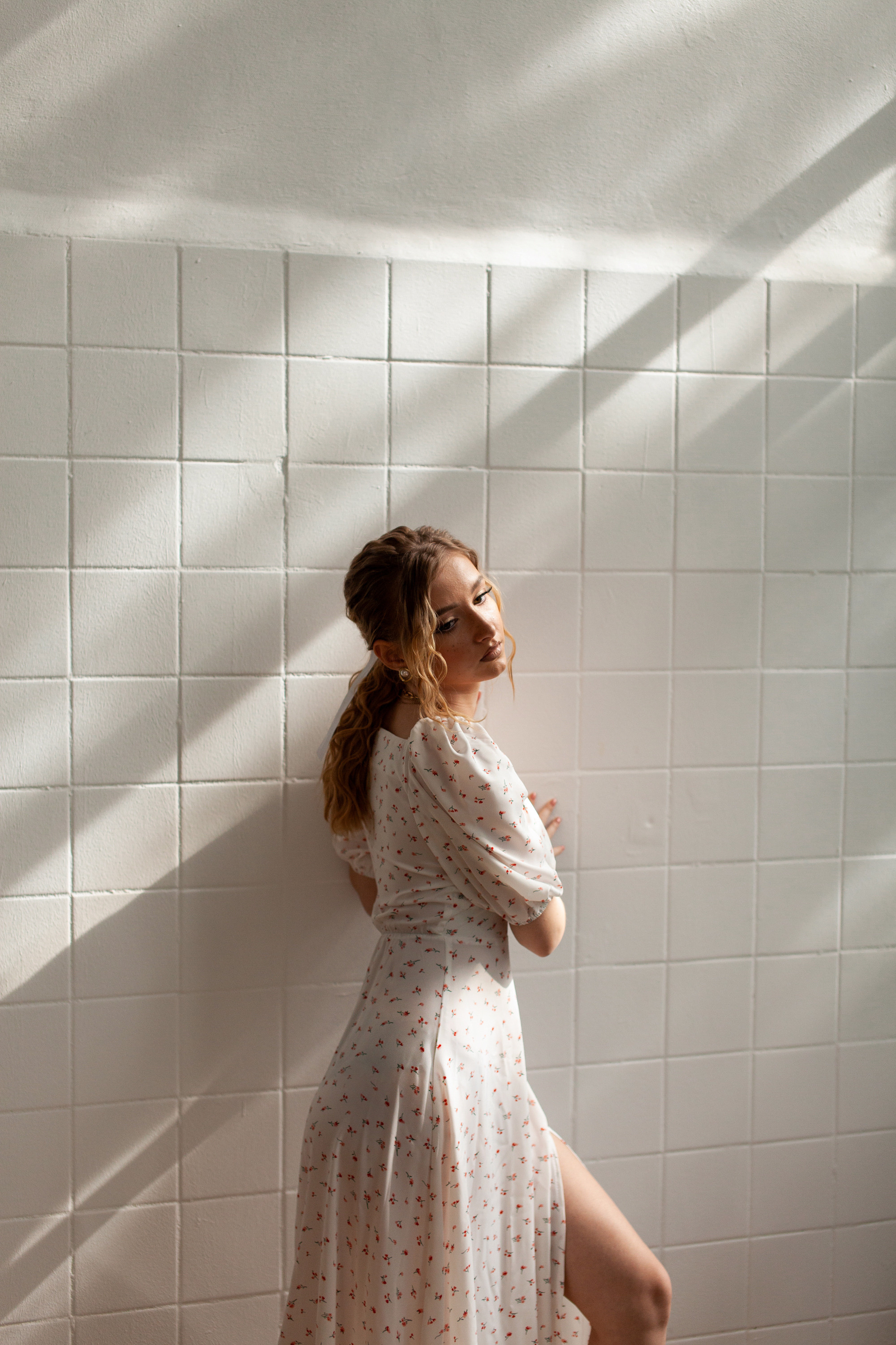 Лера и ромашки. Фотограф Сергиев Посад Москва Хованская Екатерина