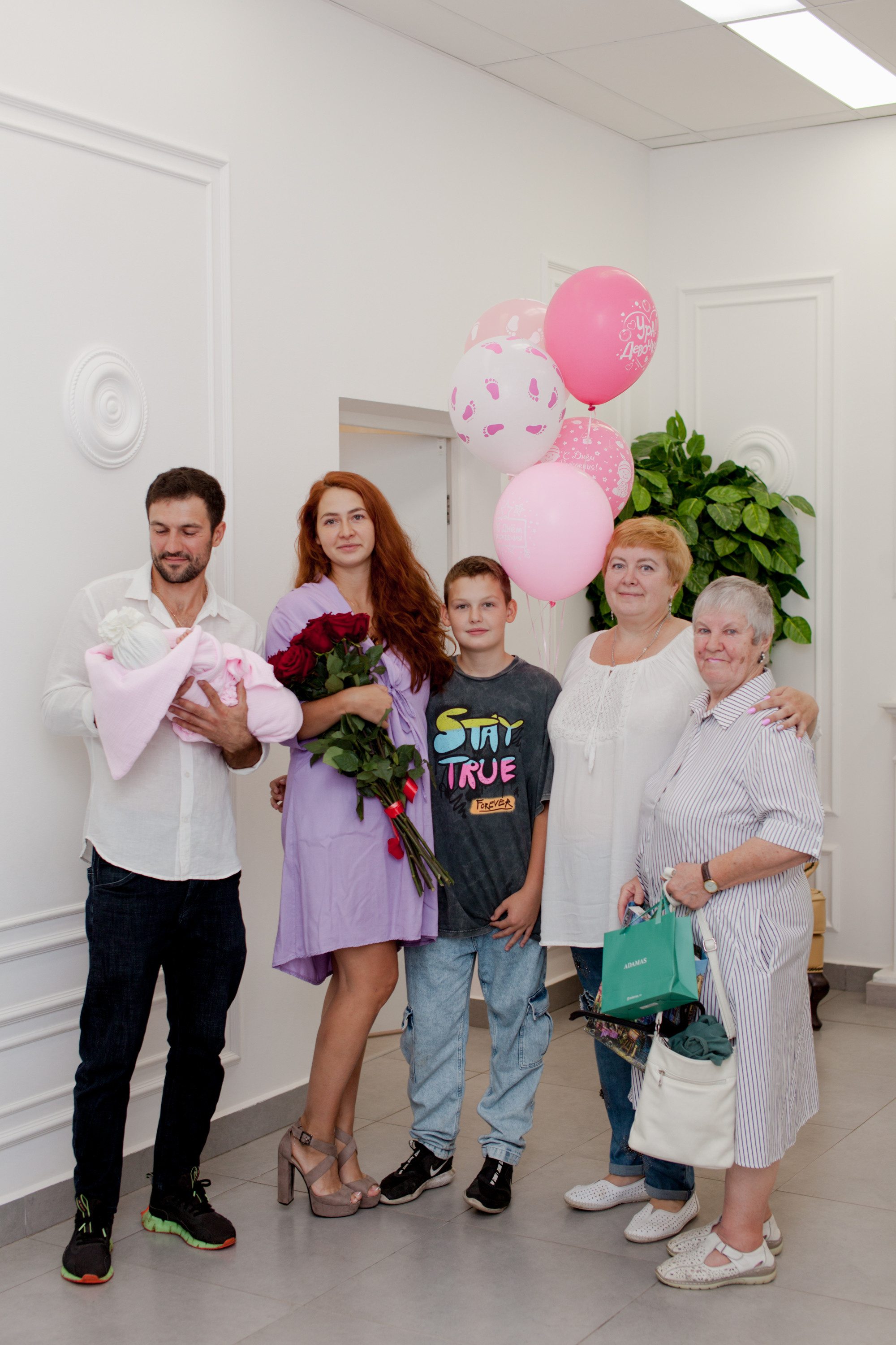 Выписка из роддома. Фотограф Сергиев Посад Москва Хованская Екатерина