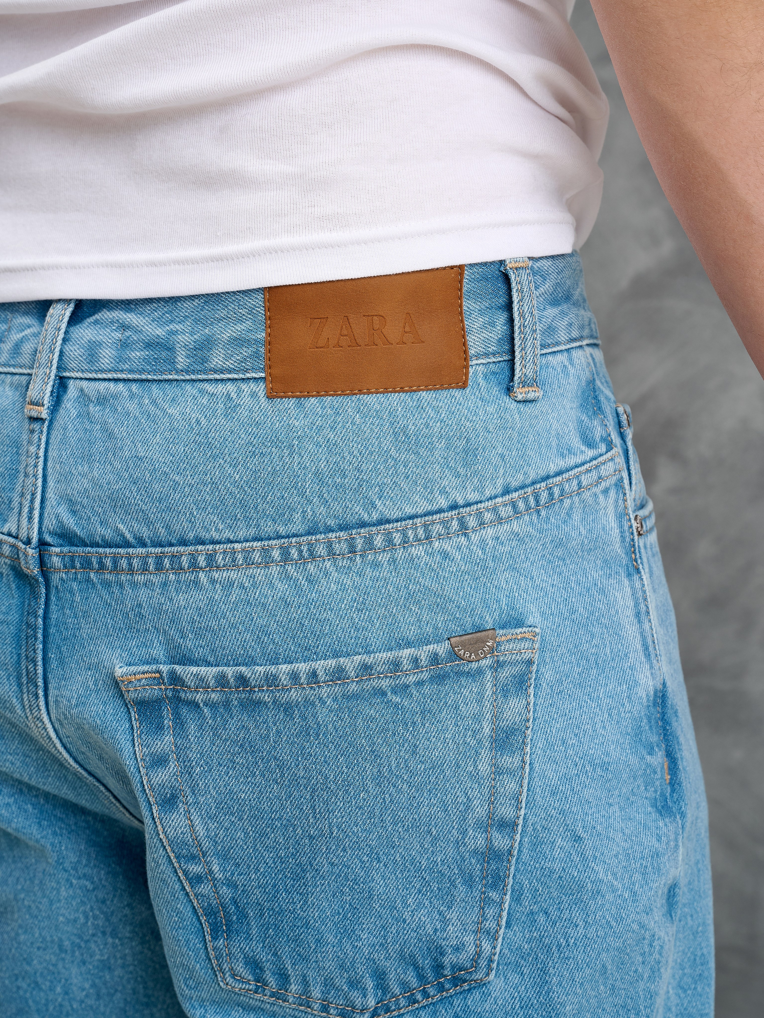 Фотосъёмка одежды на модели 