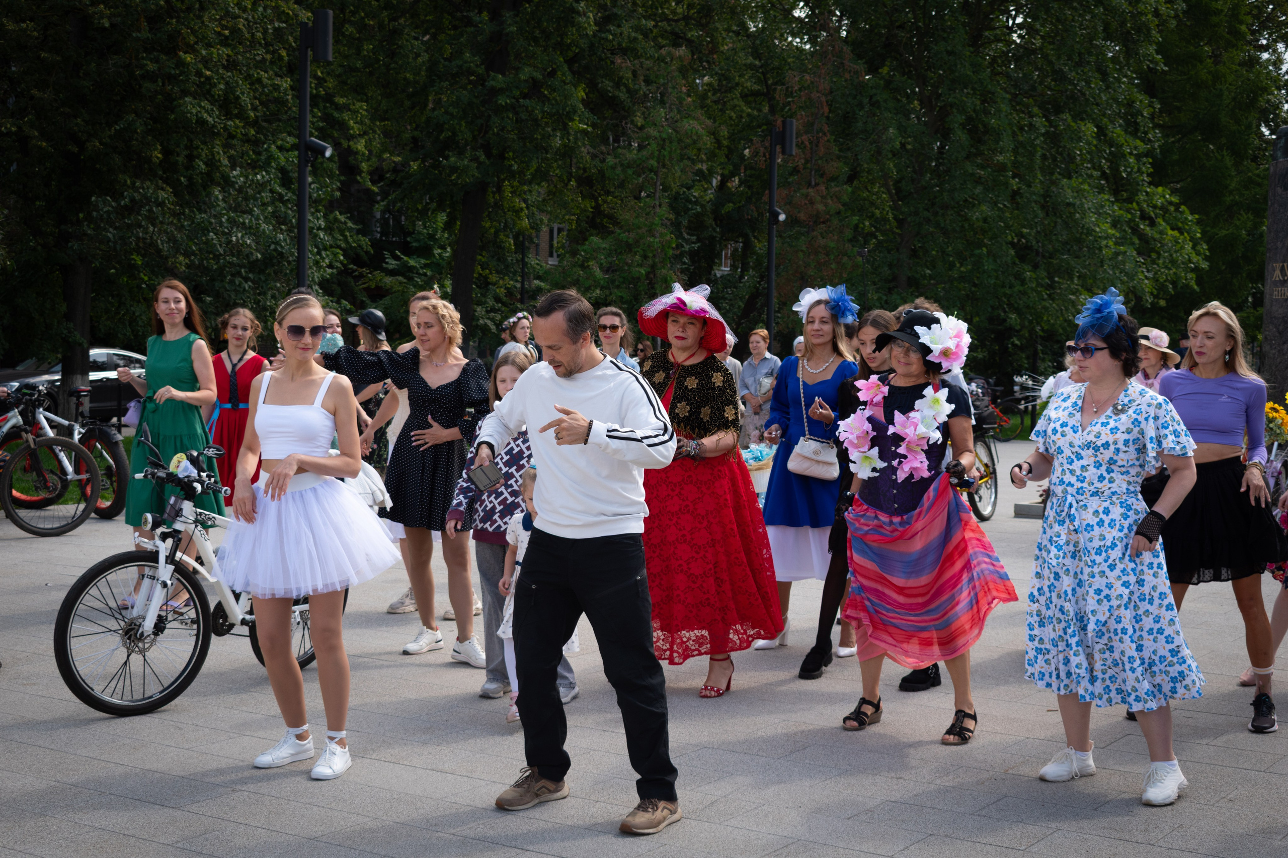«Леди на велосипеде» — велопробег по г. Жуковскому 2025. Репортажный фотограф Сыбер Мартти