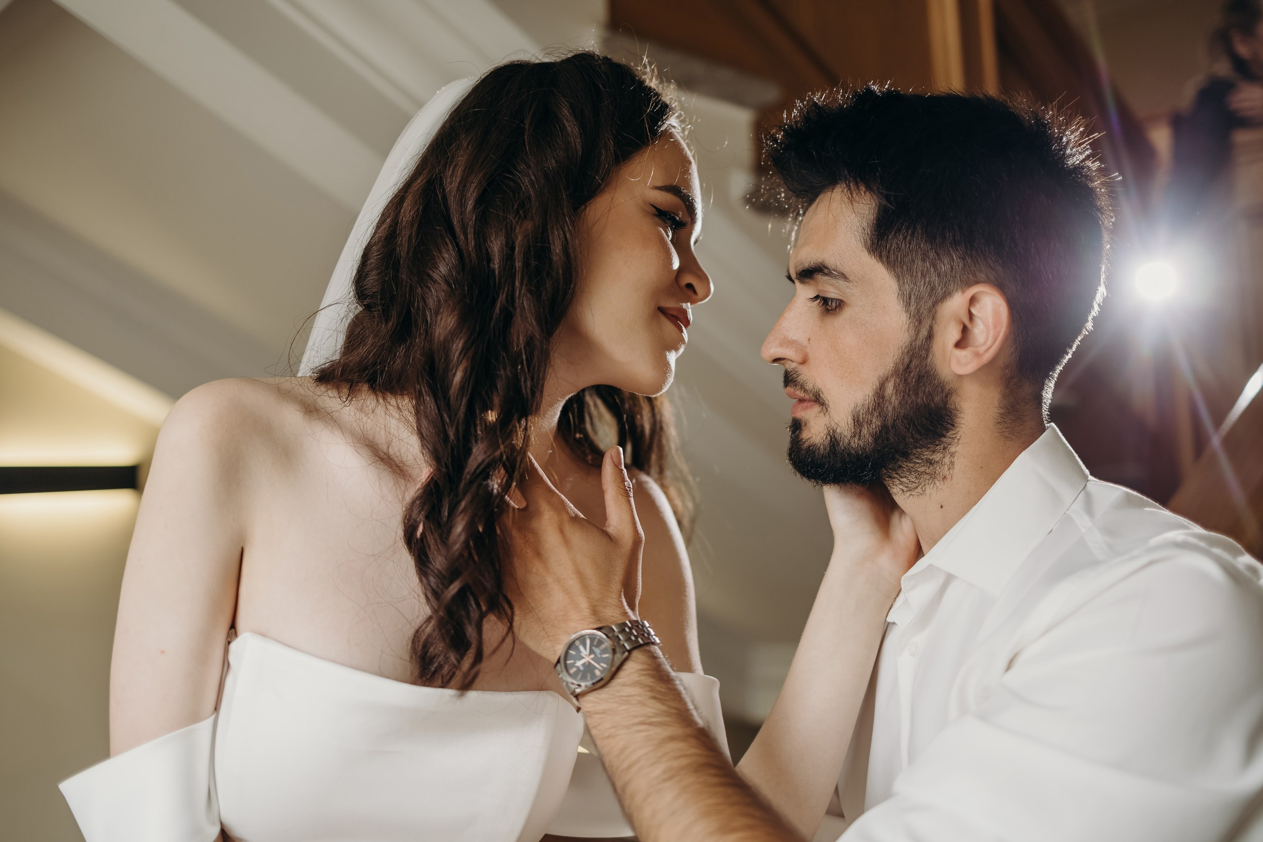 Взгляд, полный любви — лучший момент свадебного дня