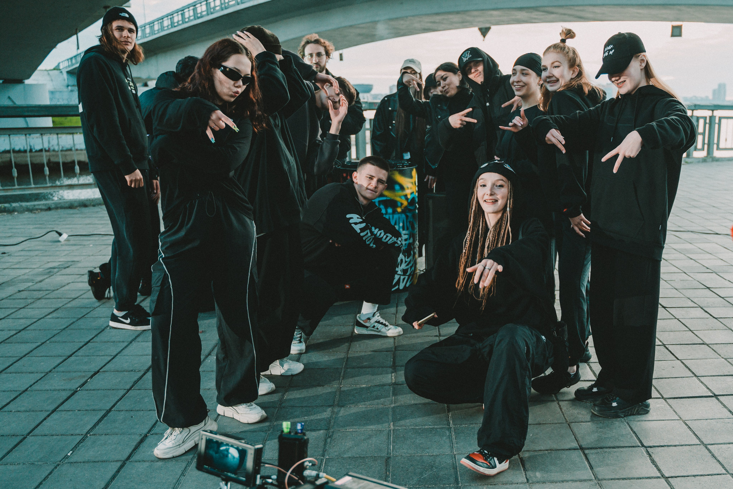 Бэкстейдж съемок клипа «Шулай». Главная