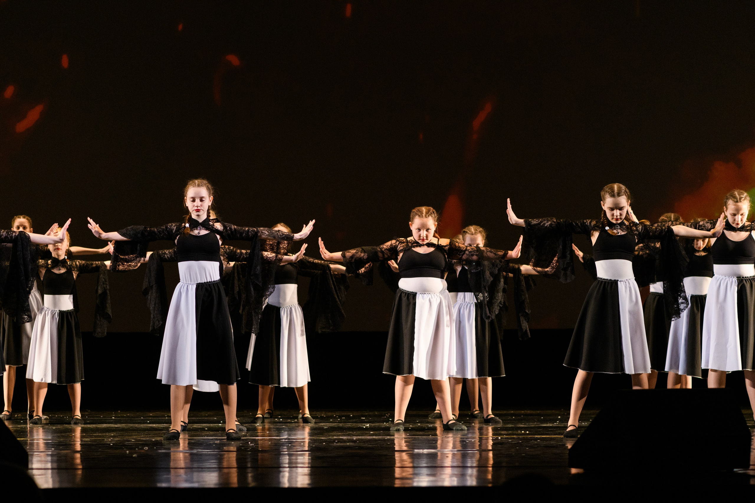 23 апреля, часть 2, БКЗ Октябрьский, г. Санкт-Петербург. Золотое яблочко