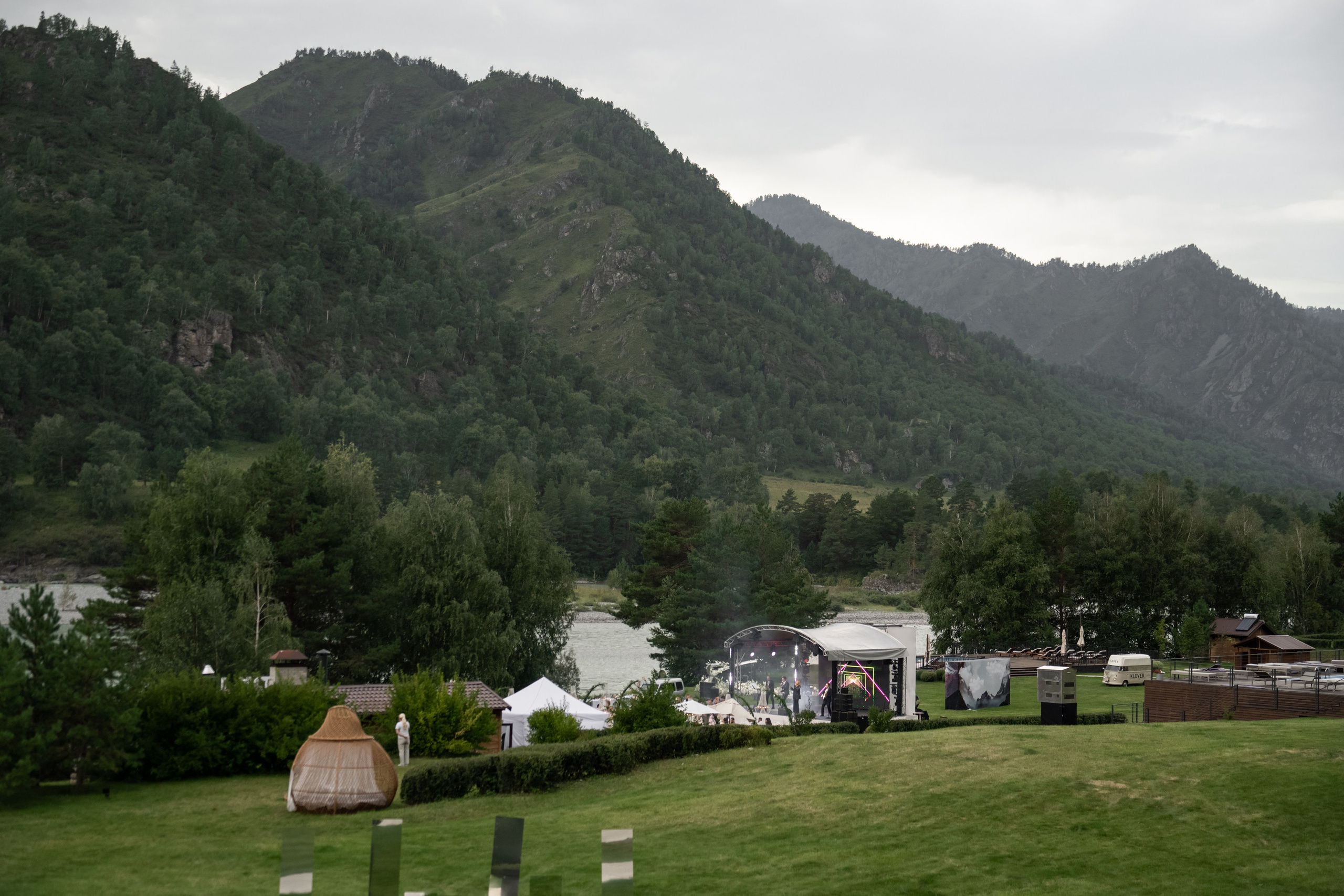 Serovski. Свадебный и семейный фотограф в Москве и Европе Евгения Амелина