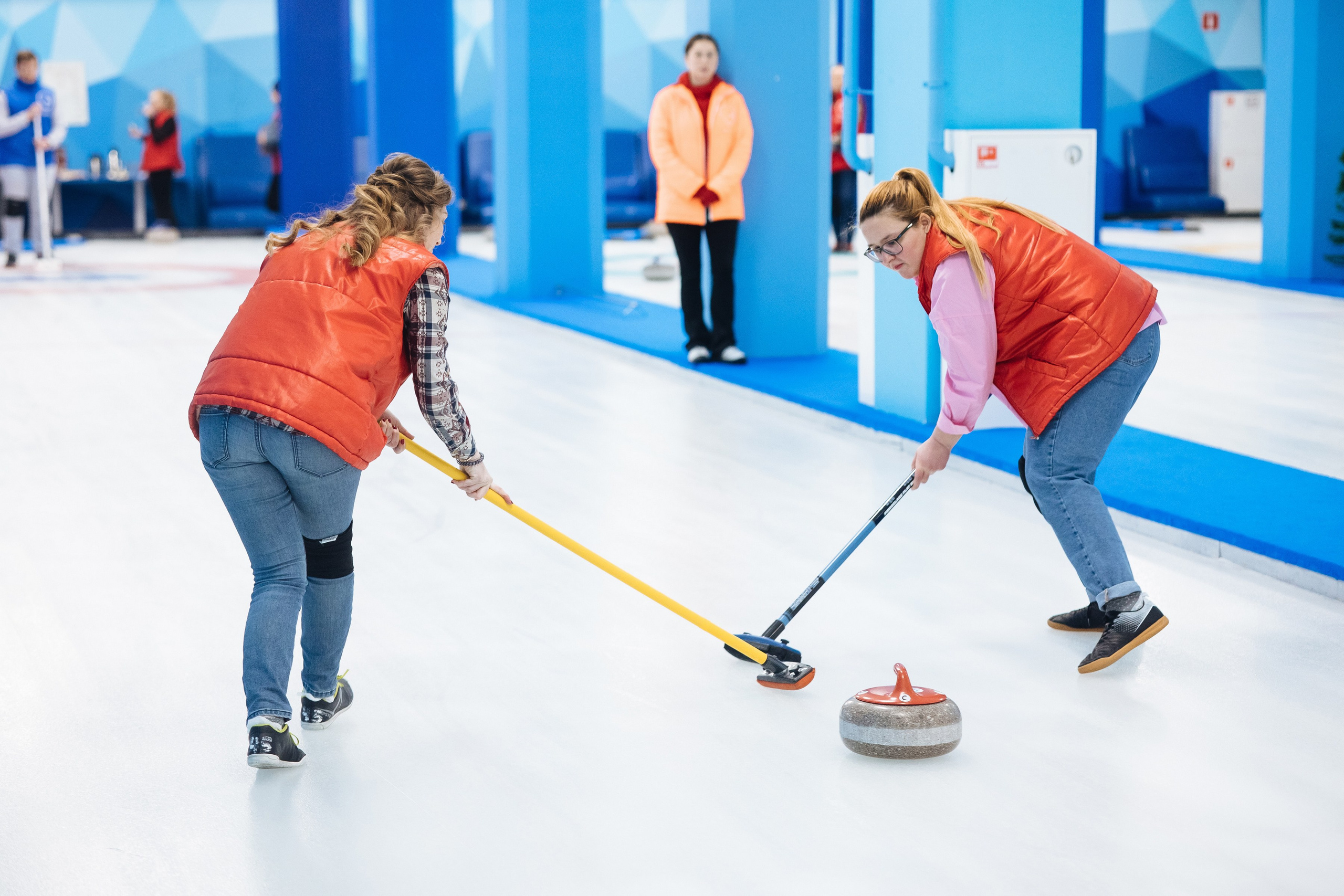 Корпоратив в кёрлинге. Свадебный и семейный фотограф Екатерина Иванова