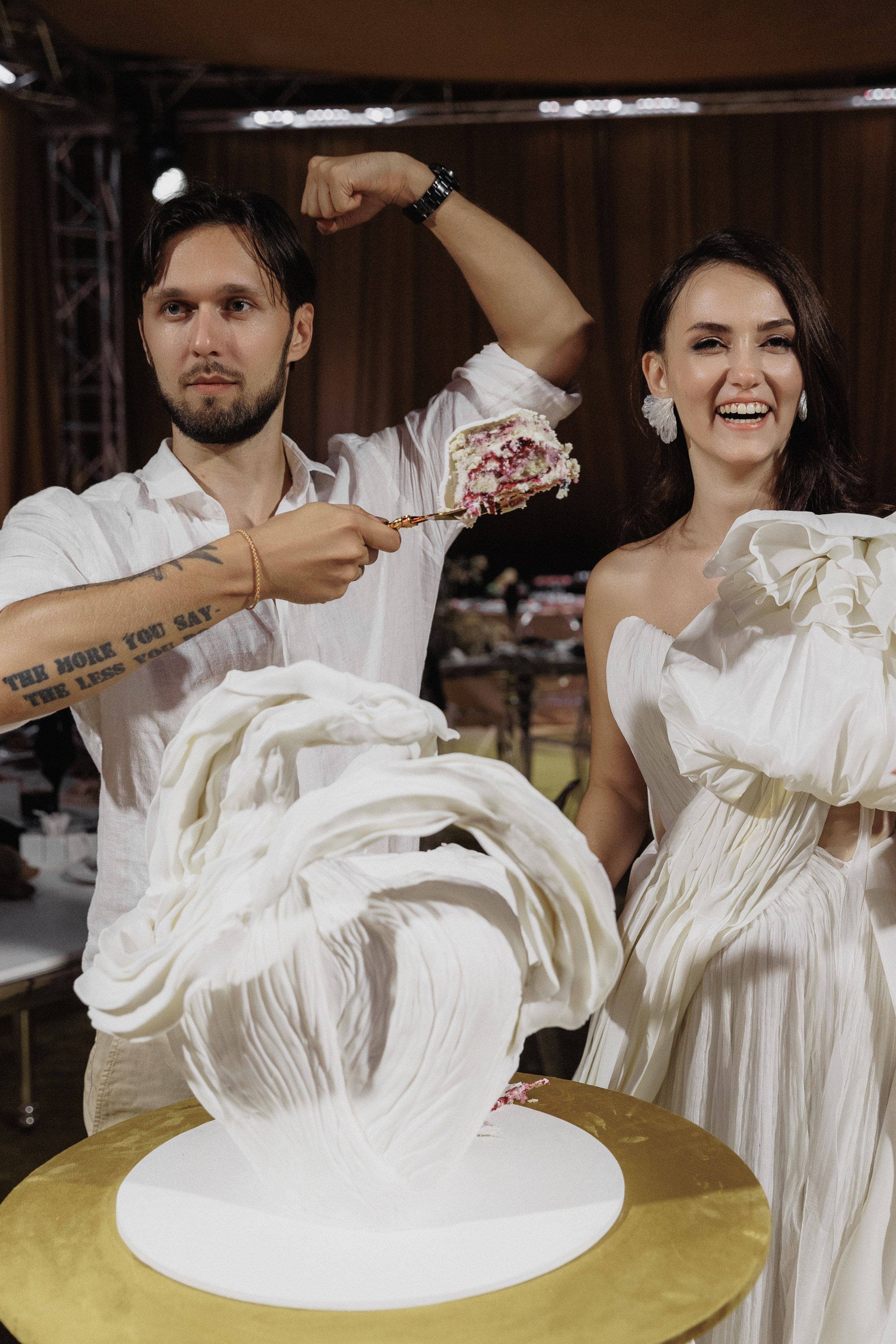 V&E | On The Moon. Свадебная фотография и видеосъёмка