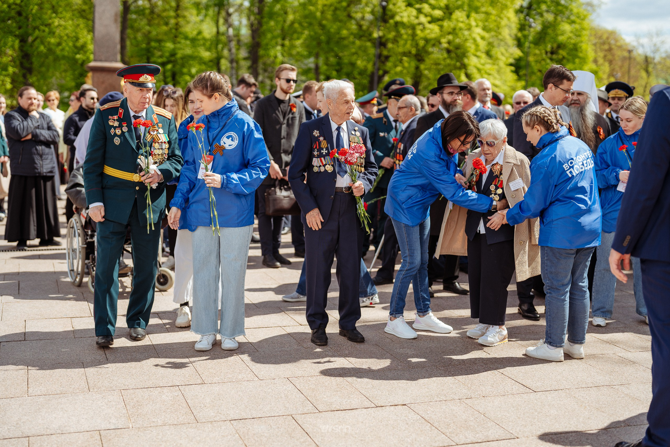 9 мая · Волонтеры Победы. Владимир Вершинин, тот самый свадебный видеограф