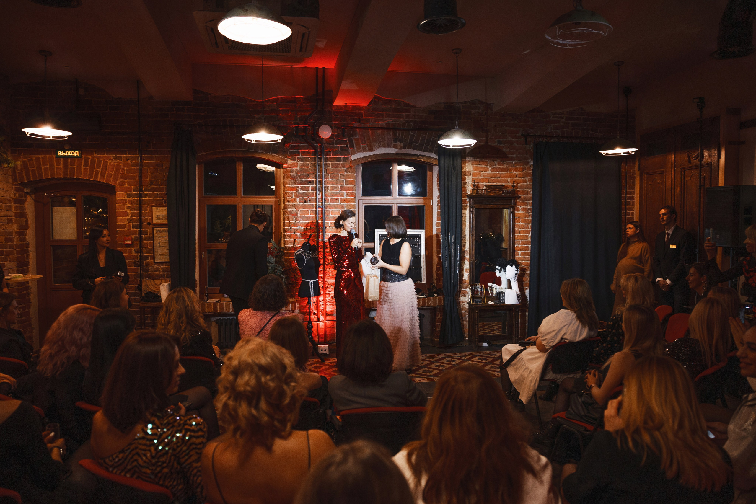 Natali Emelyanenkova Project. Свадебный и репортажный фотограф в Волгограде Антон Сидоренко