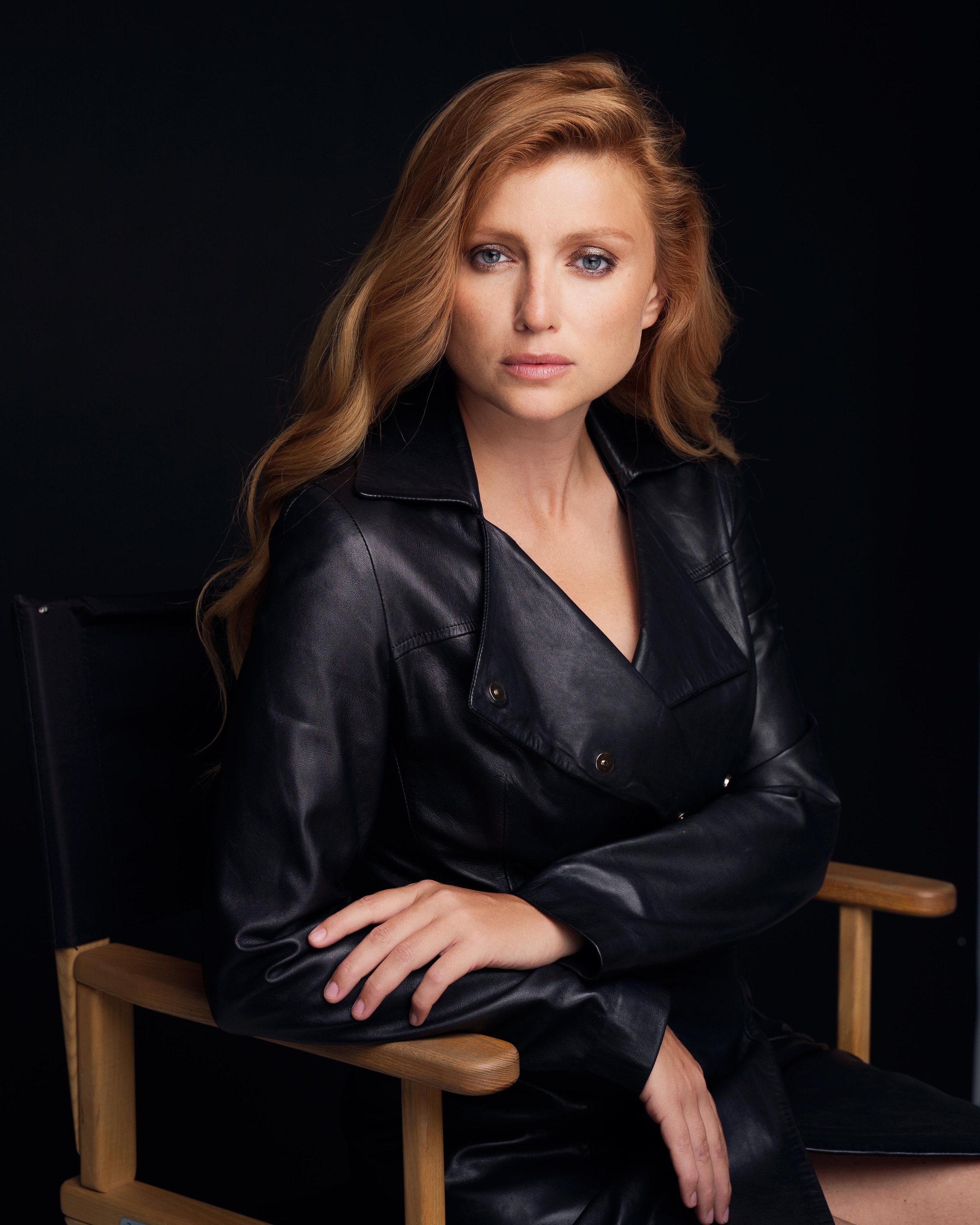 Женская студийная фотосессия в Москве