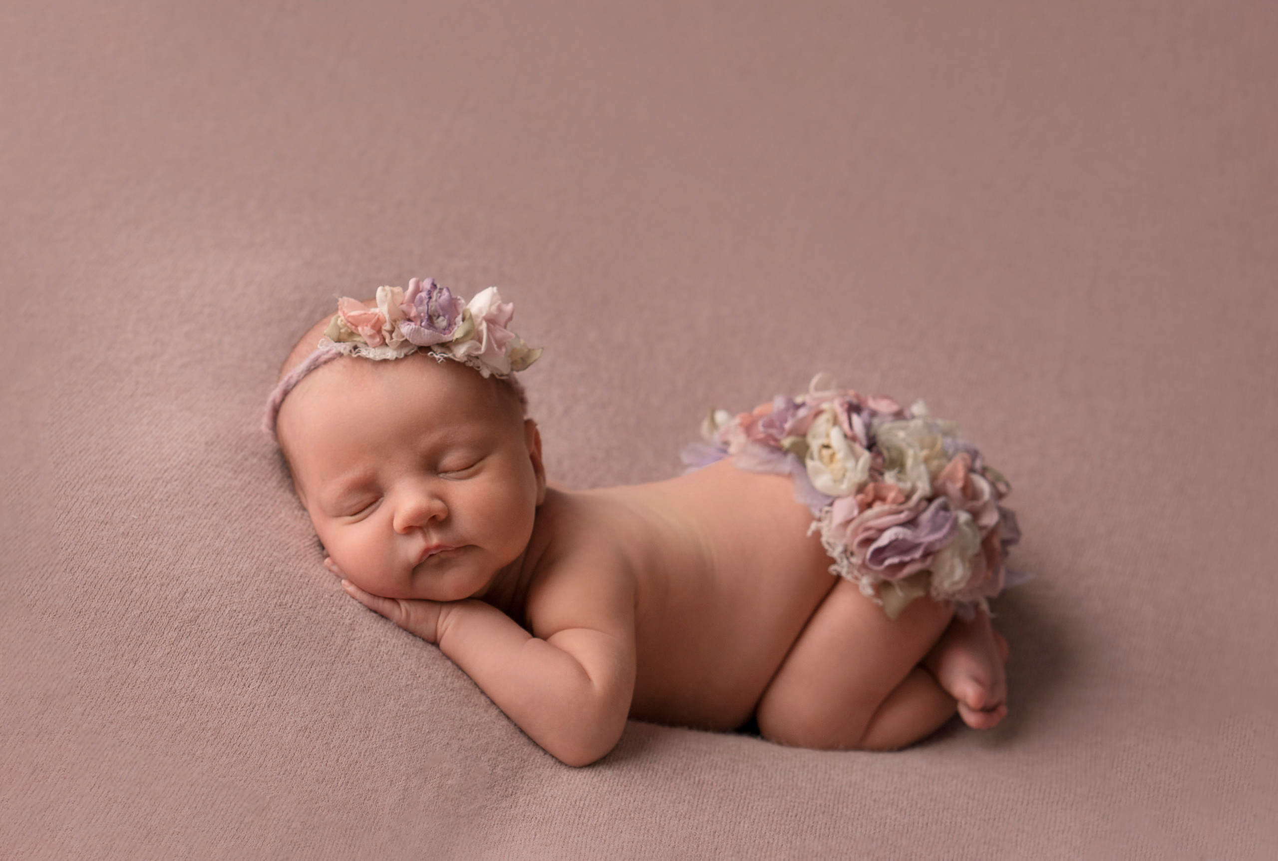 Съёмка новорожденных. Фотограф новорожденных в Новоалександровске Оксана Джолаева