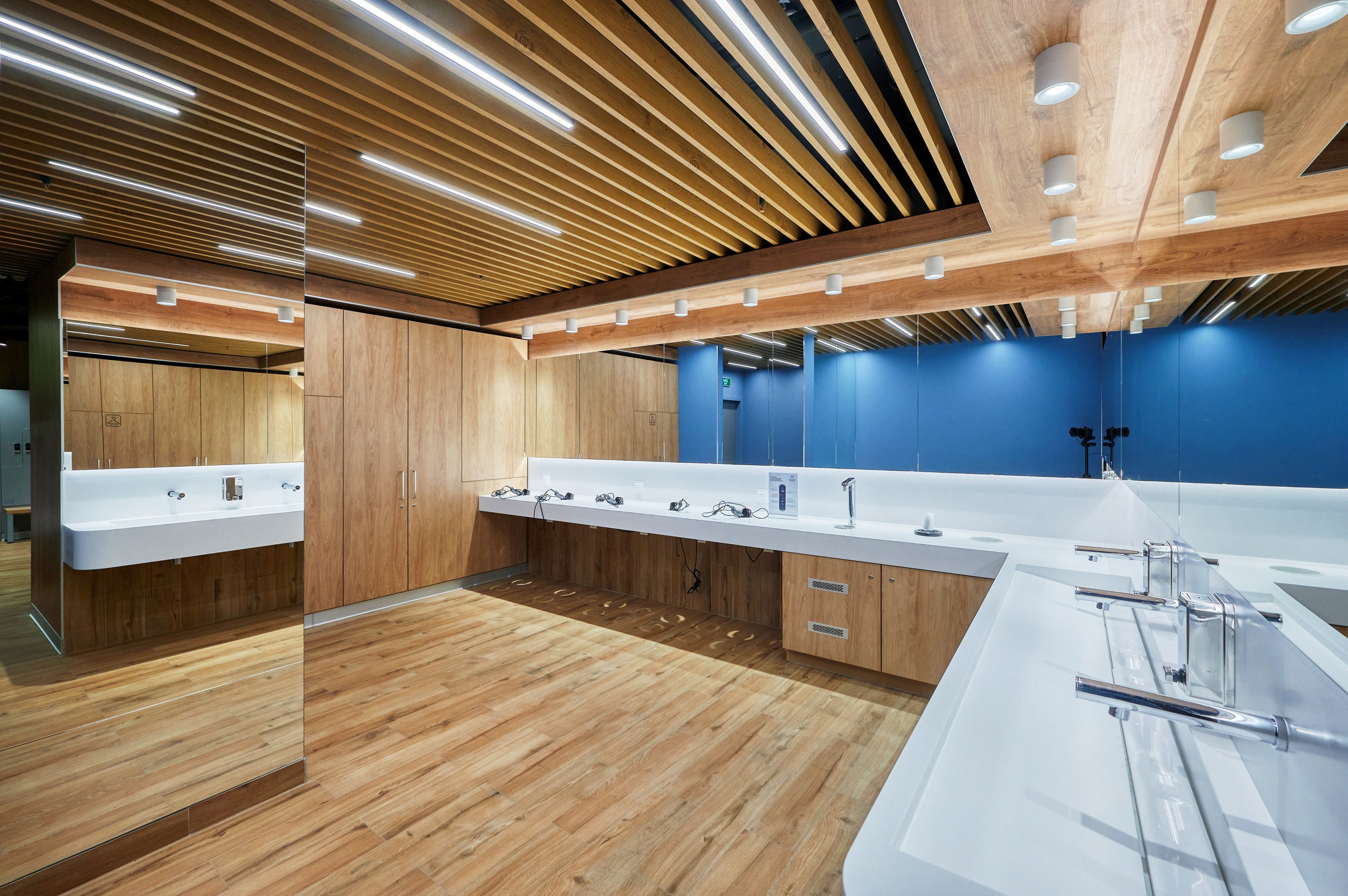 Клиники и салоны. Герман Лепёхин коммерческий фотограф в Москве: репортаж, портреты, интерьеры, производство