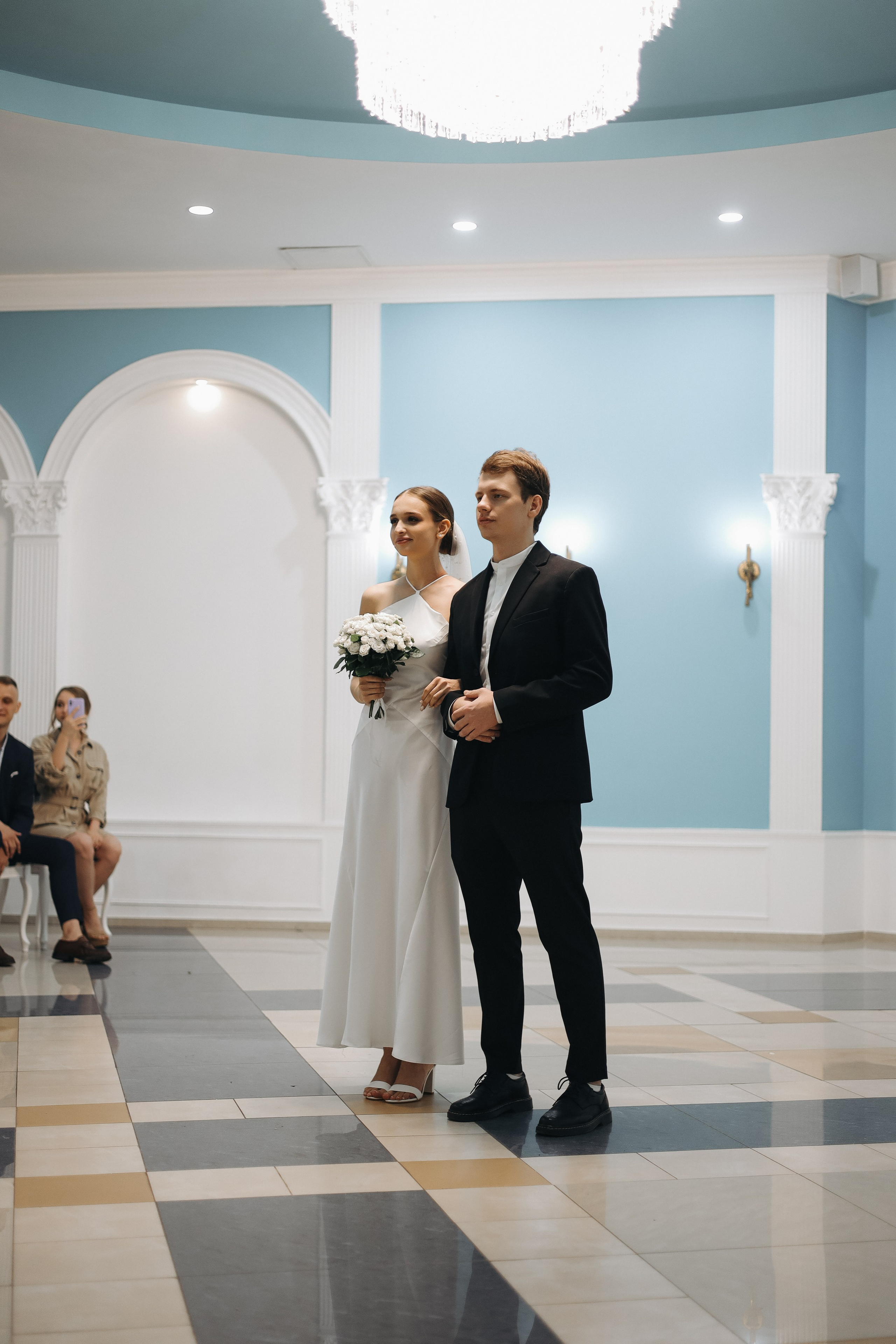 Олеся и Даня. Роспись в Таганском ЗАГСе. Диана Чечель. Свадебный и семейный фотограф в Москве