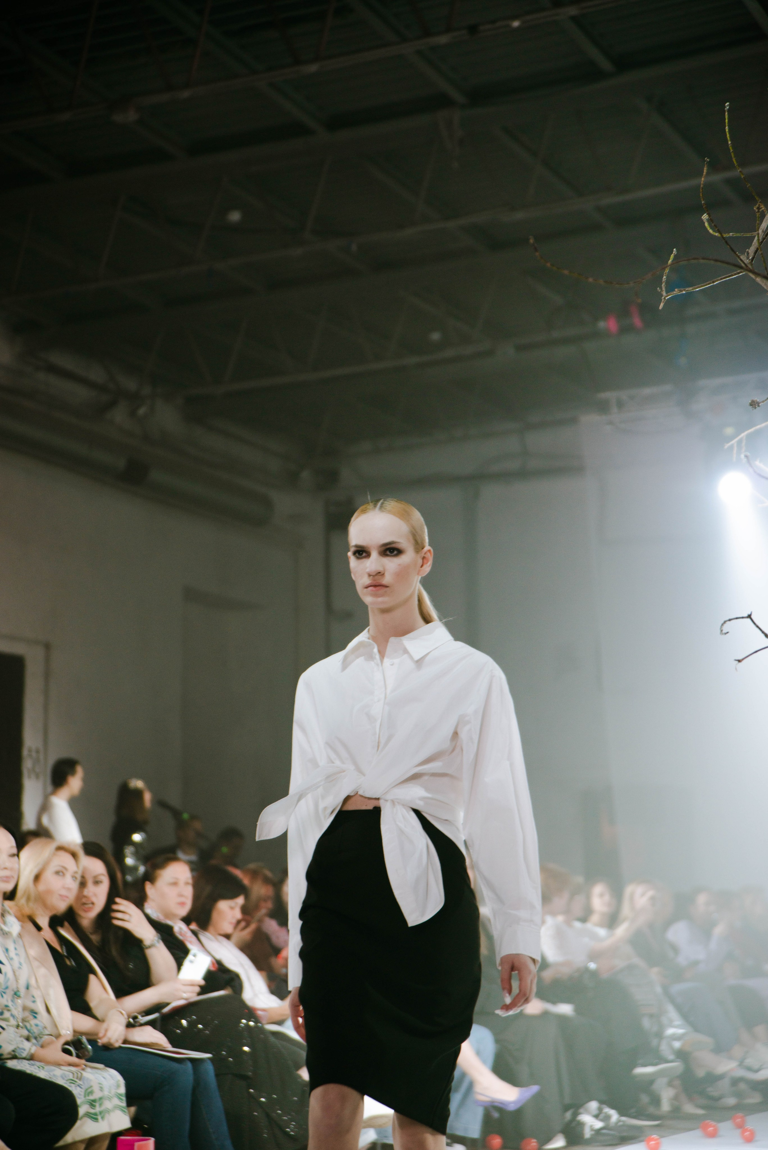 Показ «Красный Шум». Ксения Glossa. Портретный и репортажный фотограф в Самаре