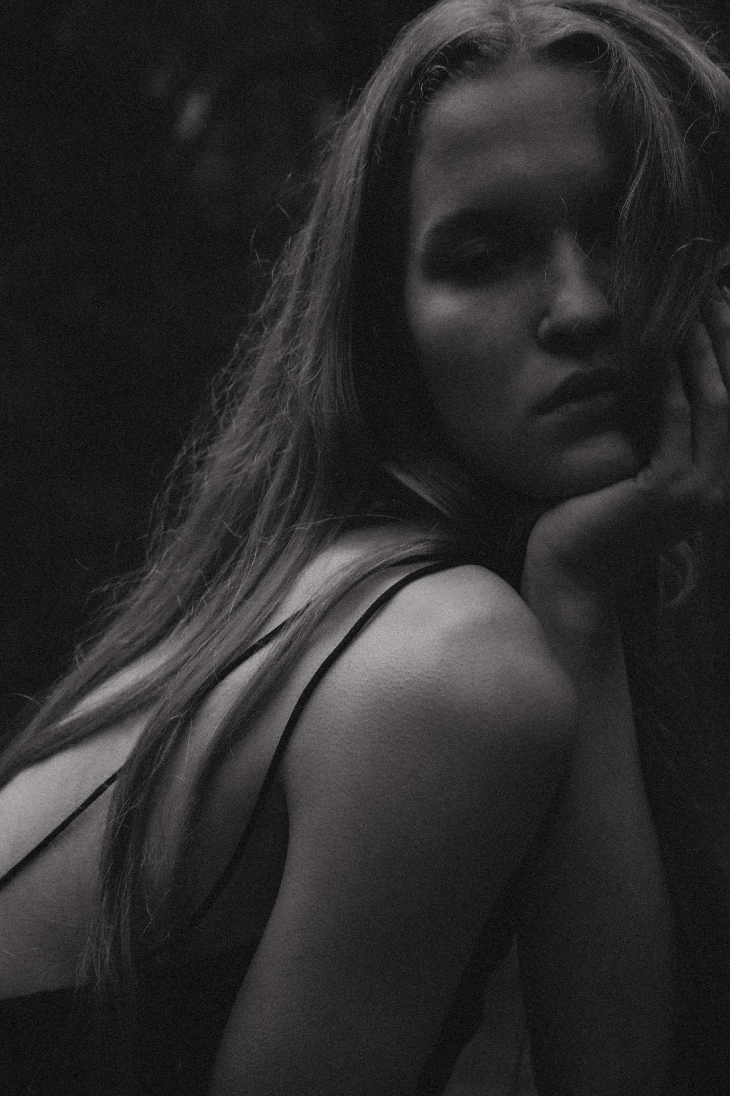 Ее тело — храм, мой Бог — свет. Семейный и свадебный фотограф