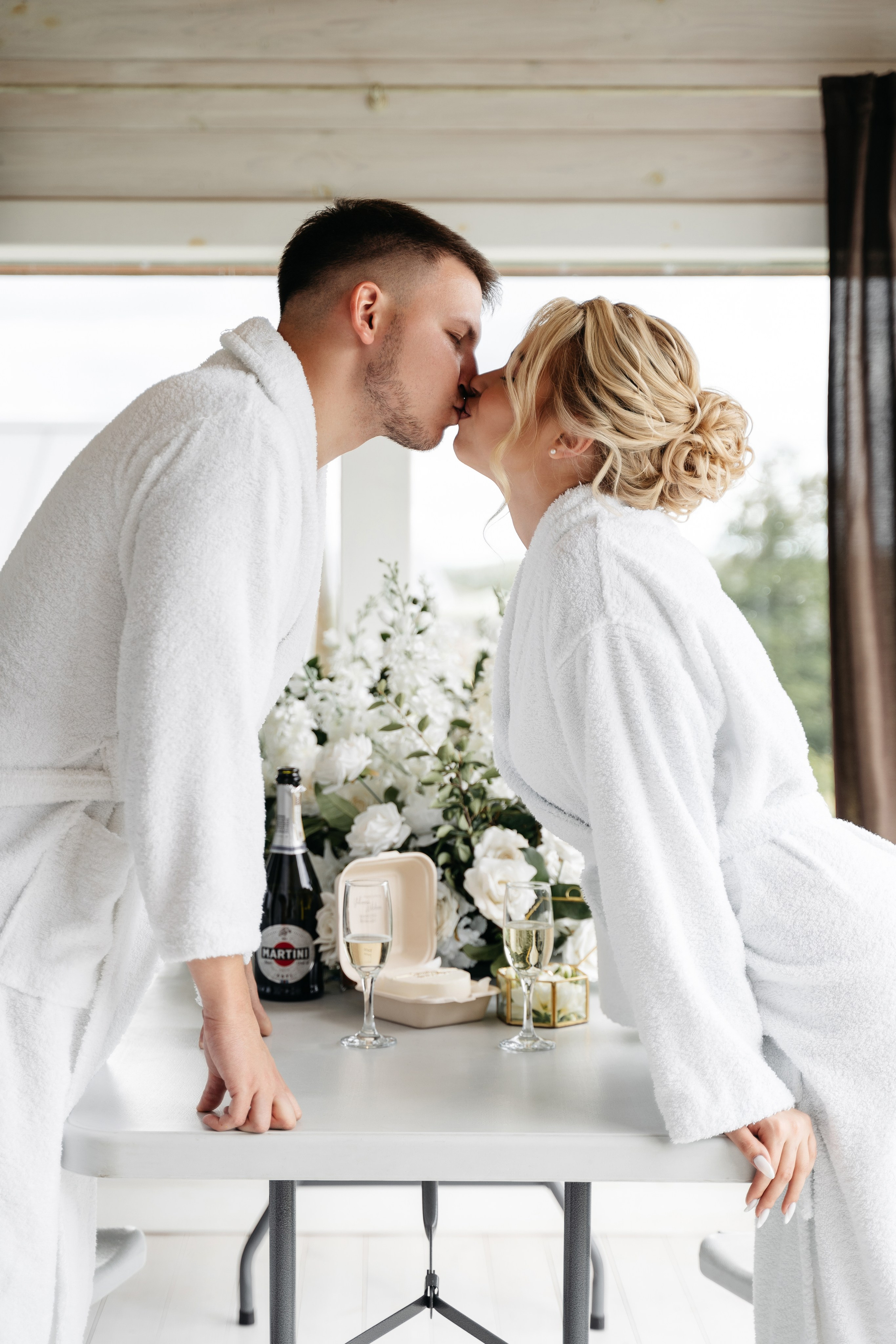 За тобой и За тебя. Олег и Мария Ивановы фотограф и видеограф в Пскове Санкт - Петербурге