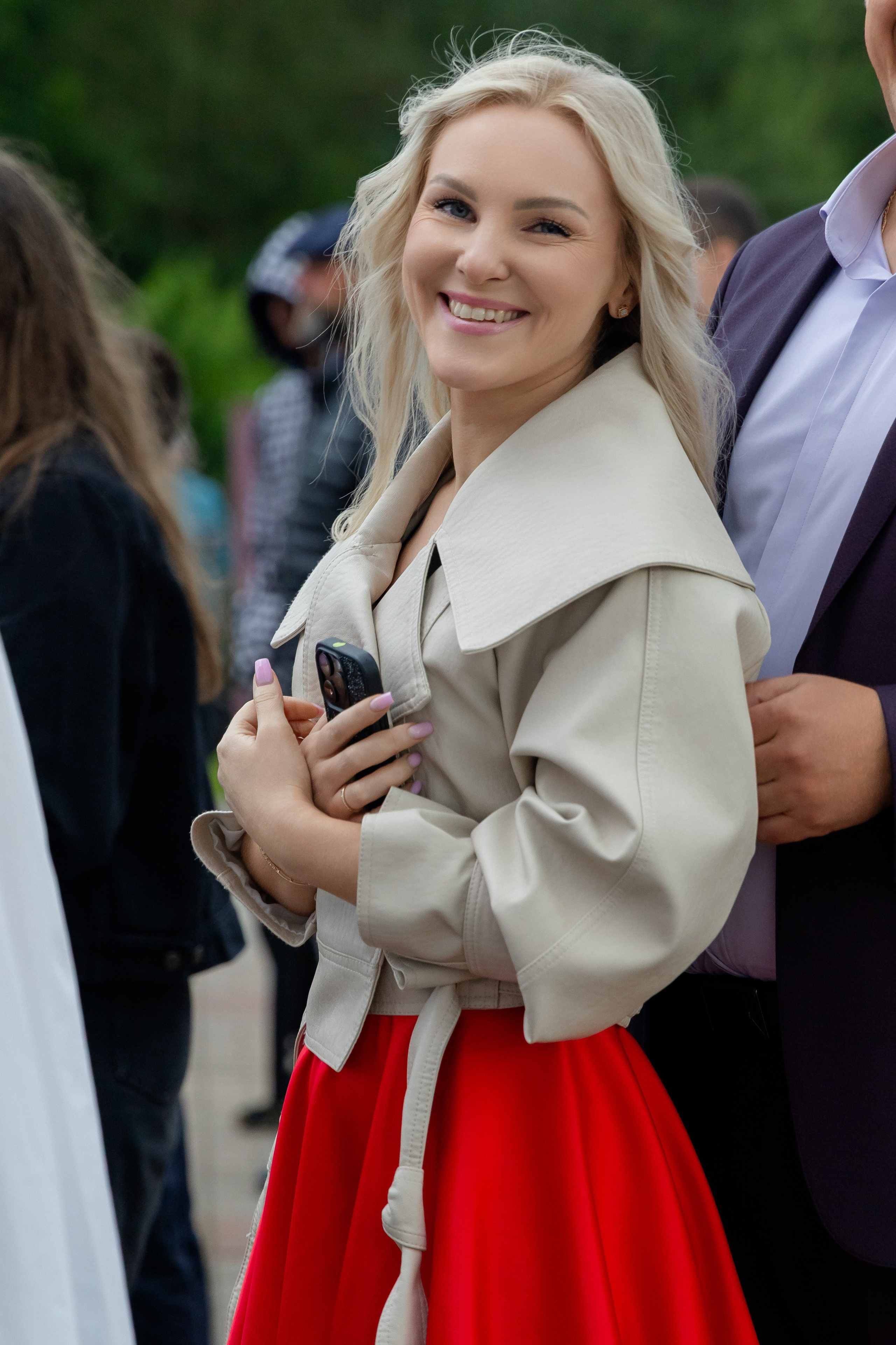 Школьный выпускной 2025 год в Минске, Беларуси. Свадебный фотограф в Минске/Беларуси Сергей Спиридонов