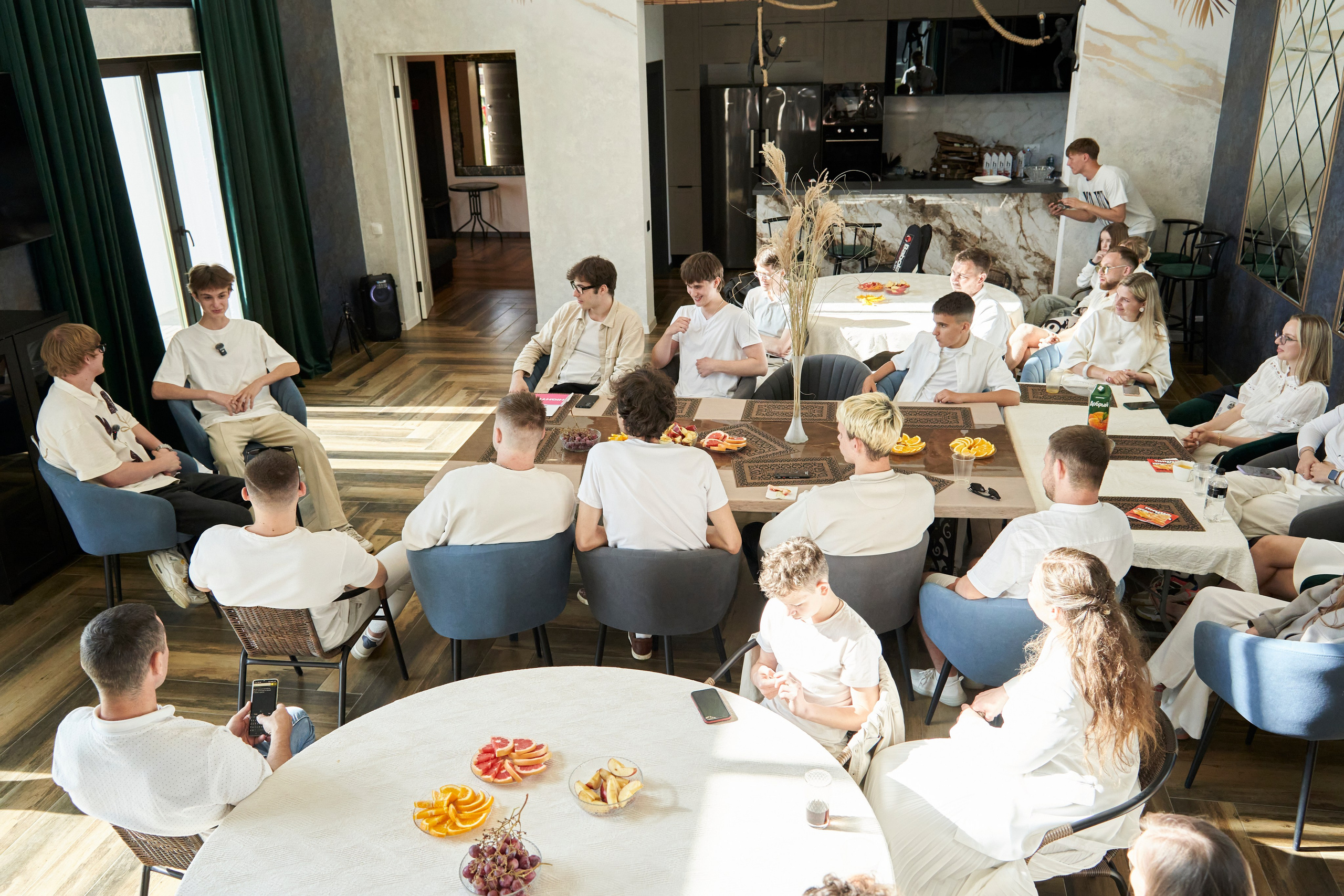 Выпускной Валентина. Главная