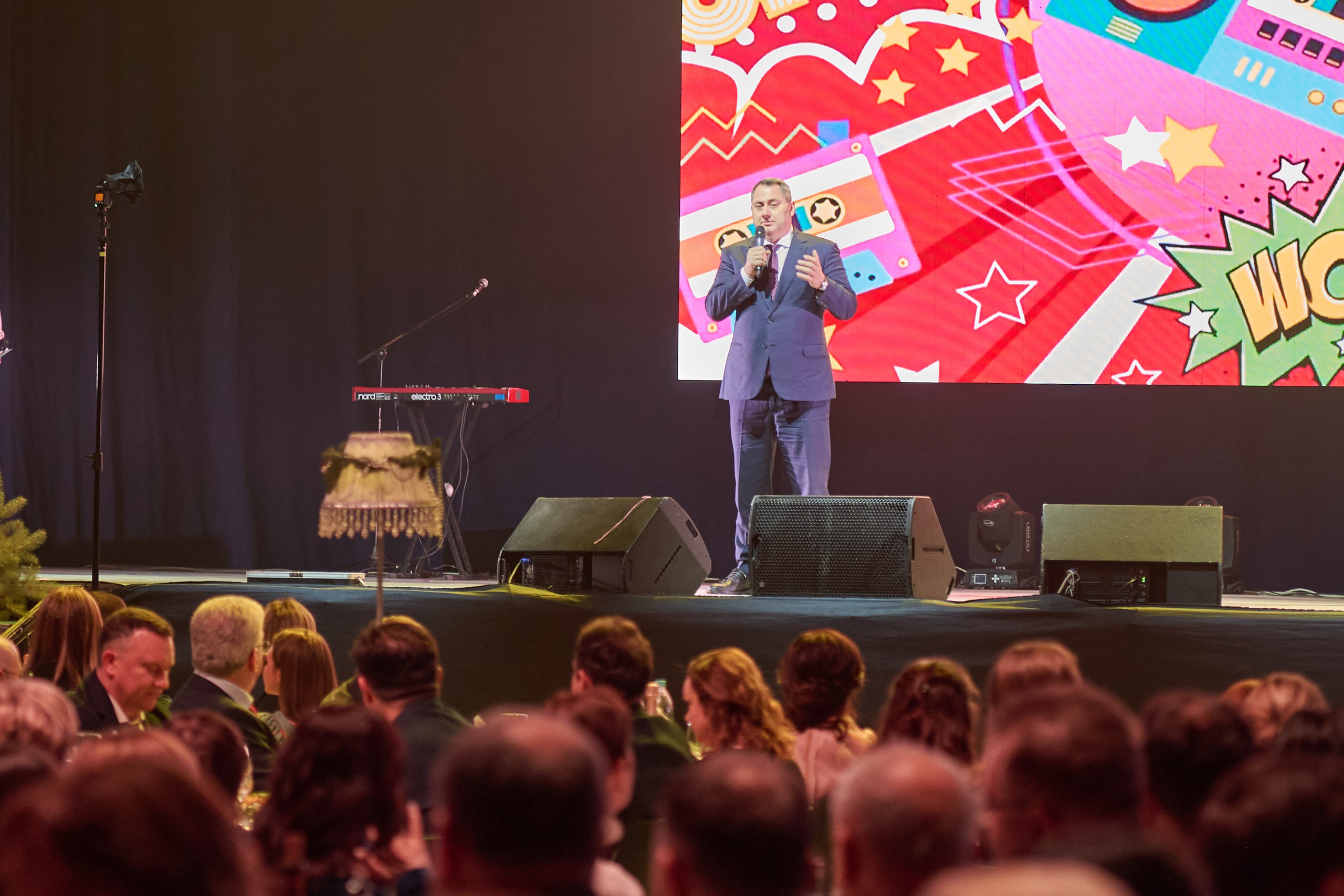 С Новым годом в стиле 2000х. Фотограф в Самаре