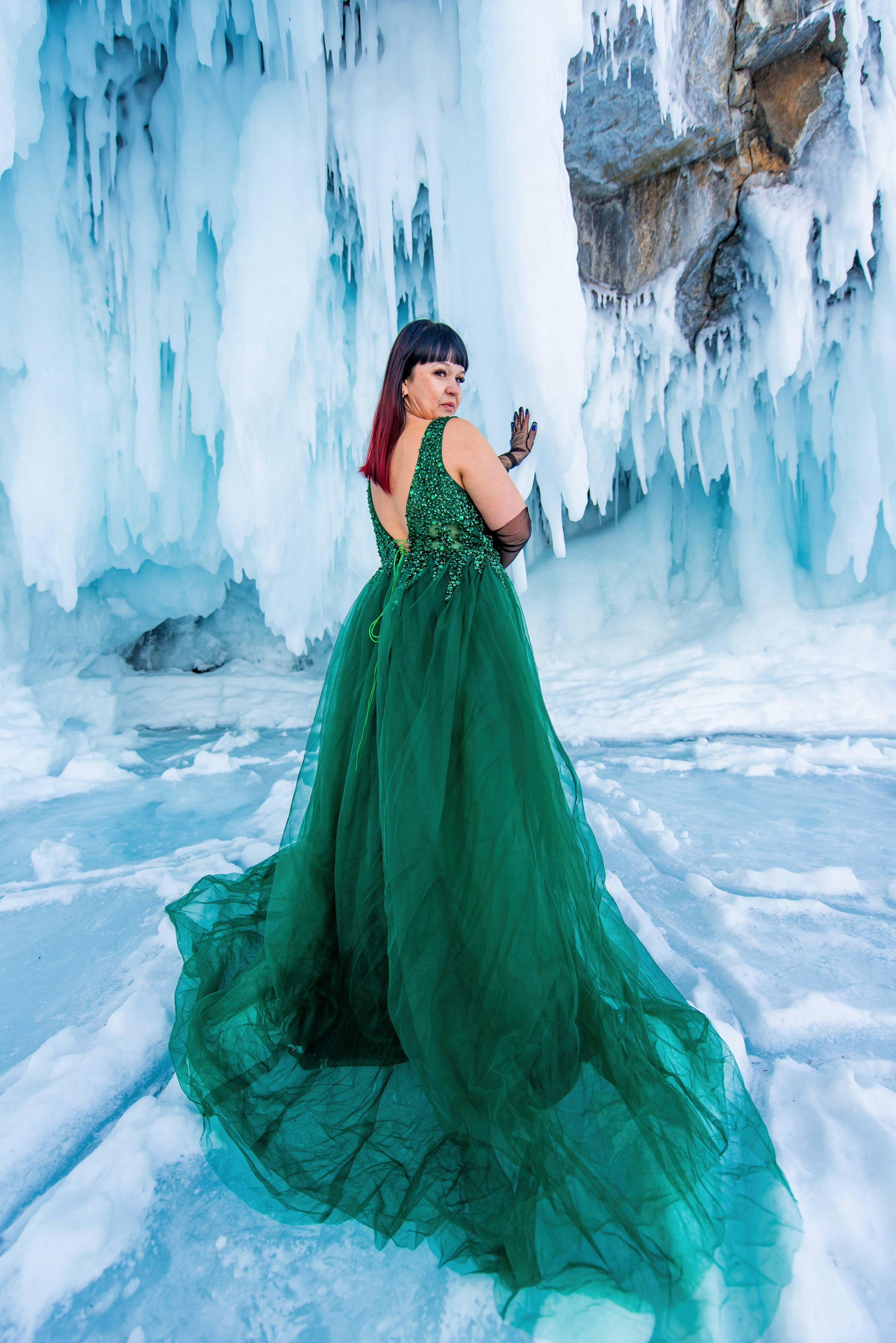Платье изумрудное фатиновое до&nbsp;54 рра напрокат в аренду на фотосессию на Байкале в фототур