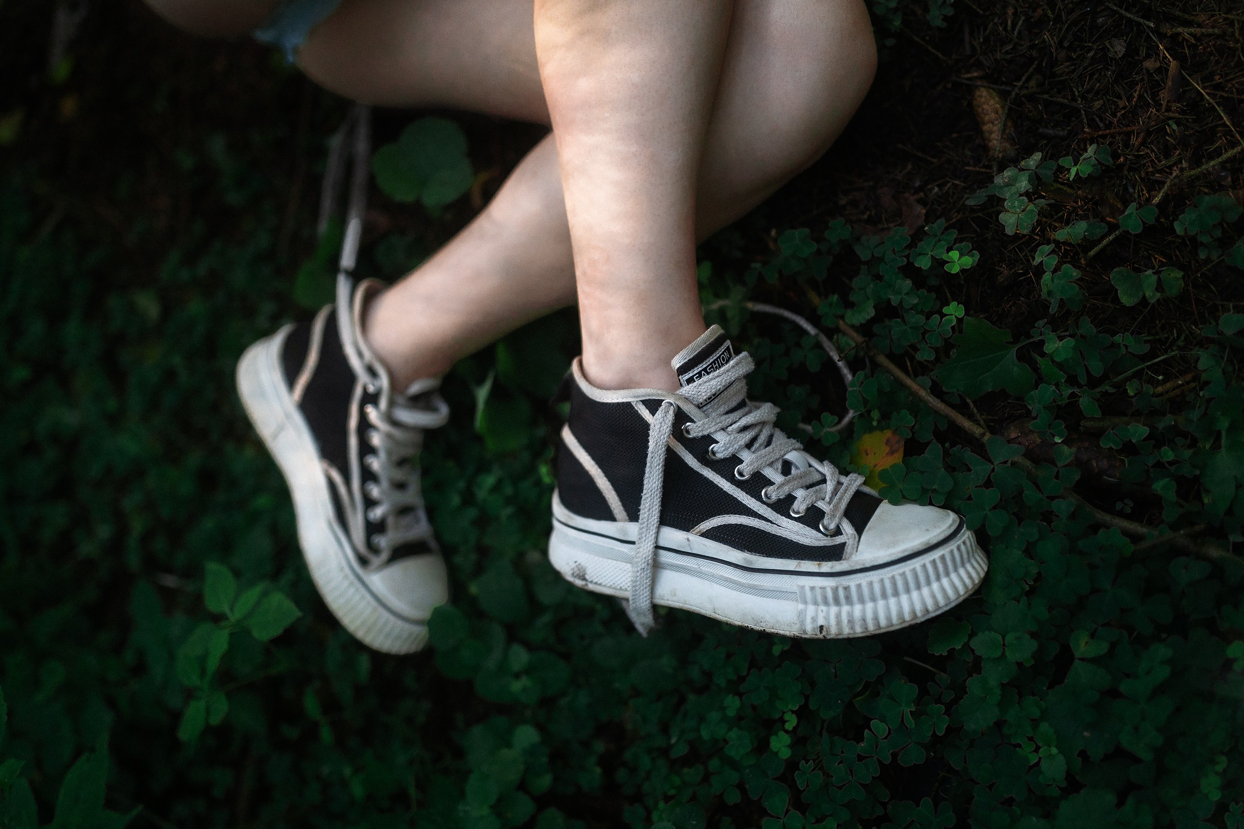 Даша, кеды. Фотограф Никита Локтионов Москва